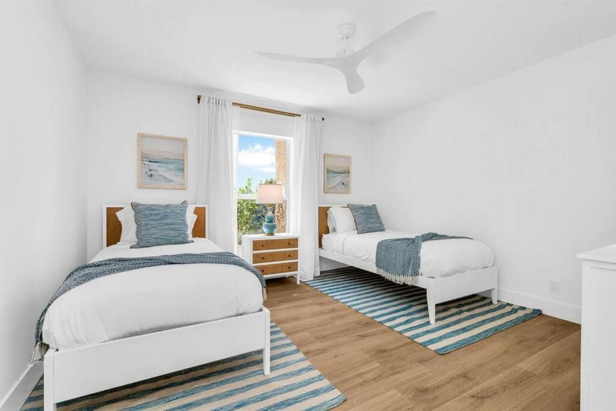 ON The Beach Juno! 3-Top Rated Villa!