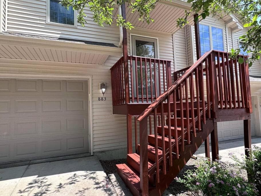 883 Karisa Lane, Hawkeye Townhouse