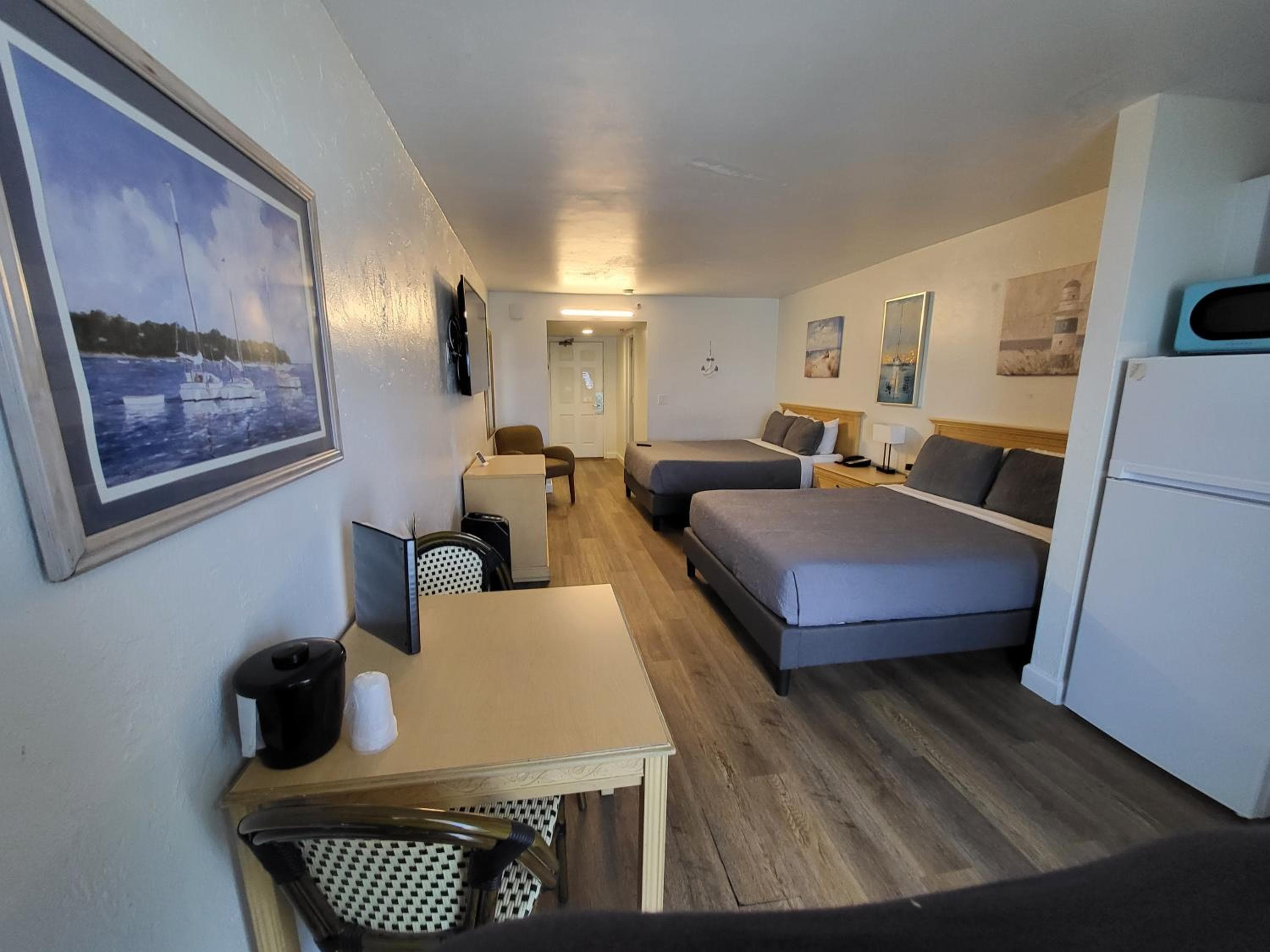 Beachside Hotel