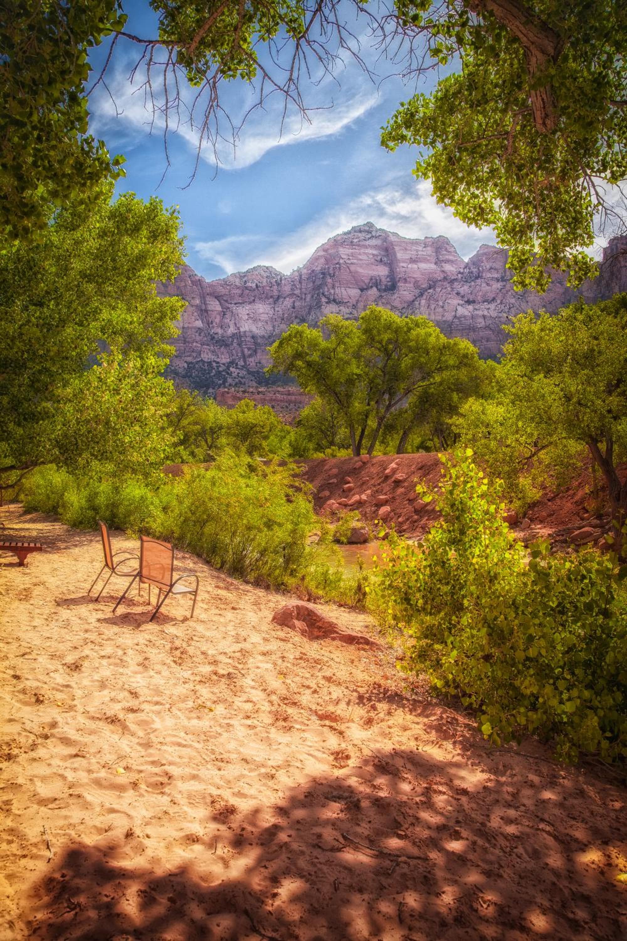 Cable Mountain Lodge