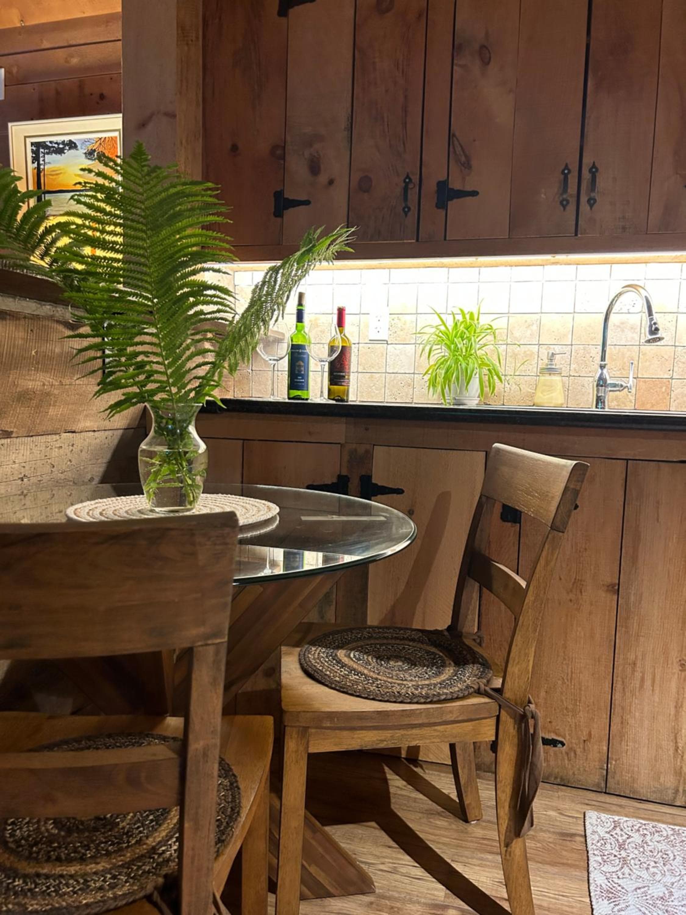 Cozy Guest House close to Wasaga Beach & Blue Mtn