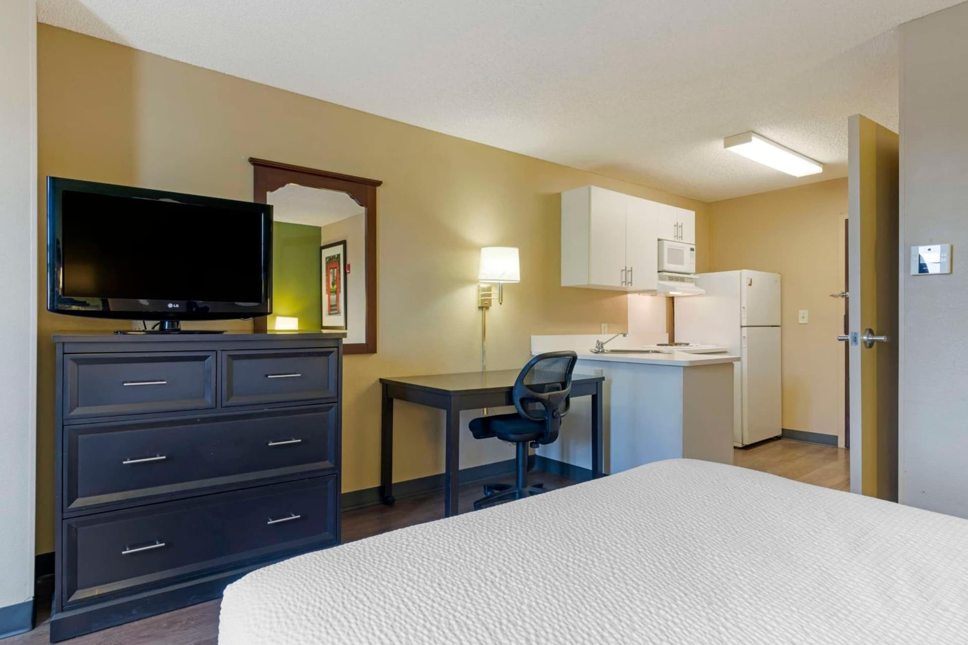 Extended Stay America Suites - Stockton - March Lane
