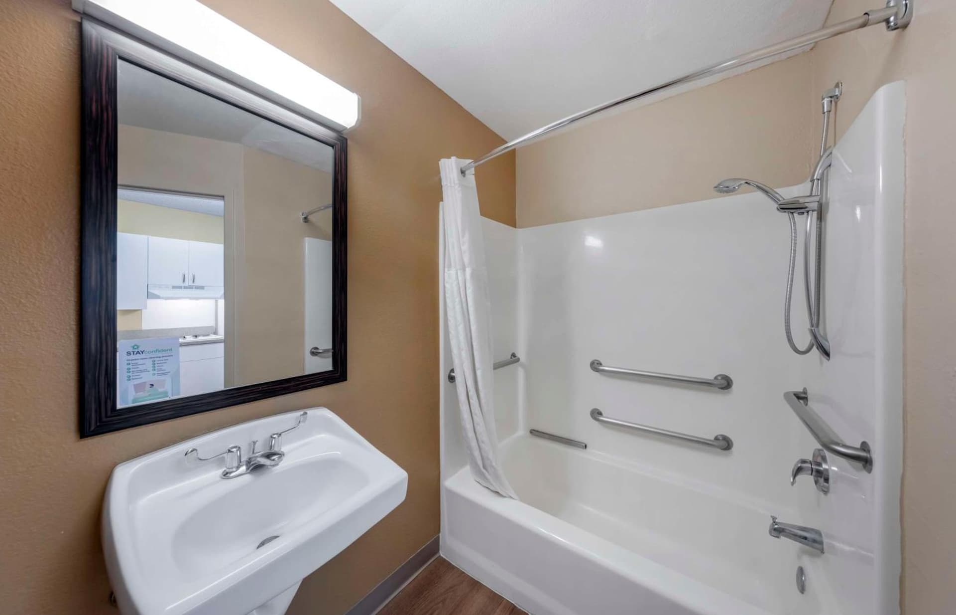 Extended Stay America Suites - Orange County - Katella Ave