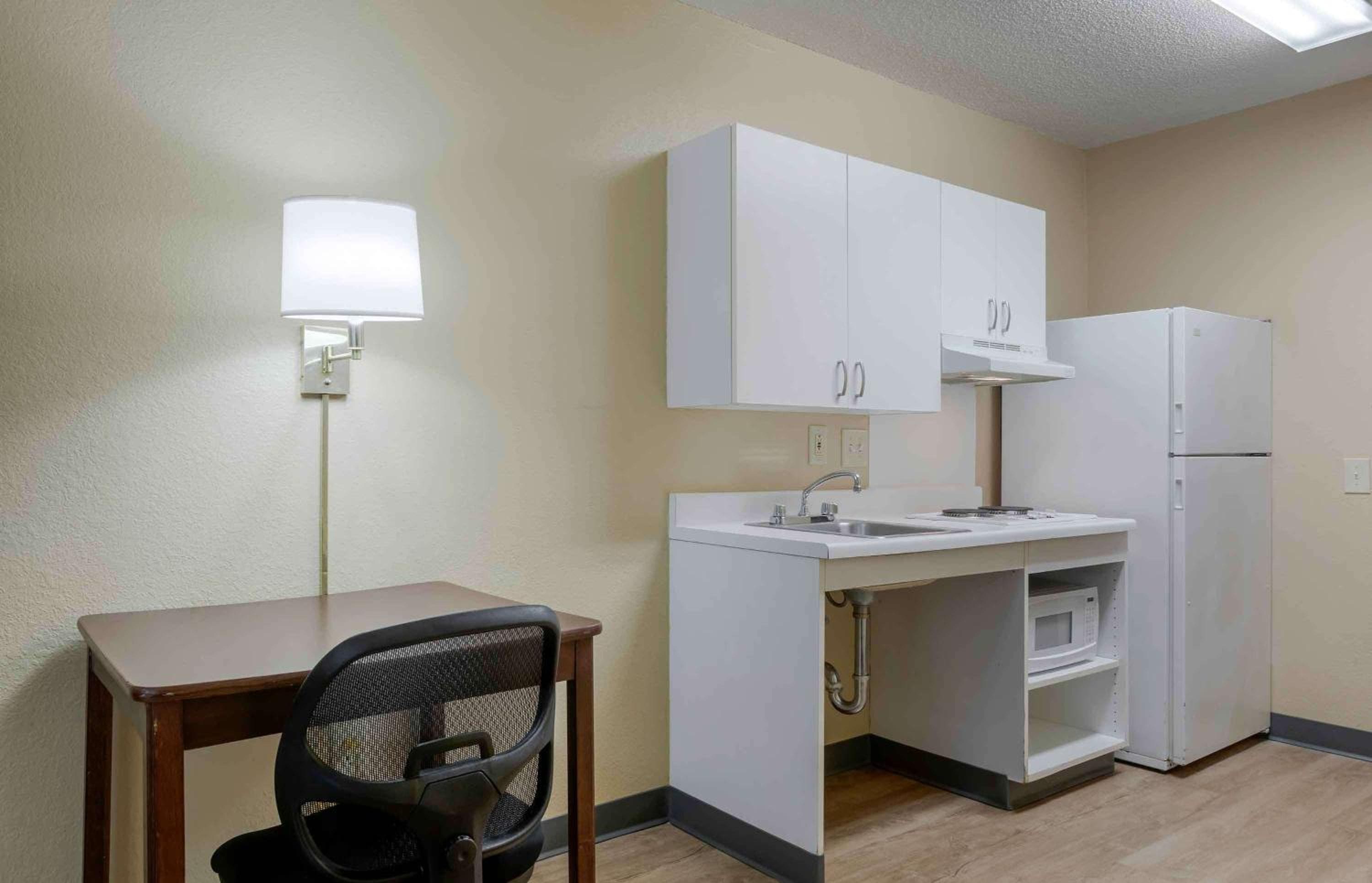 Extended Stay America Select Suites - Richmond - West End - I-64