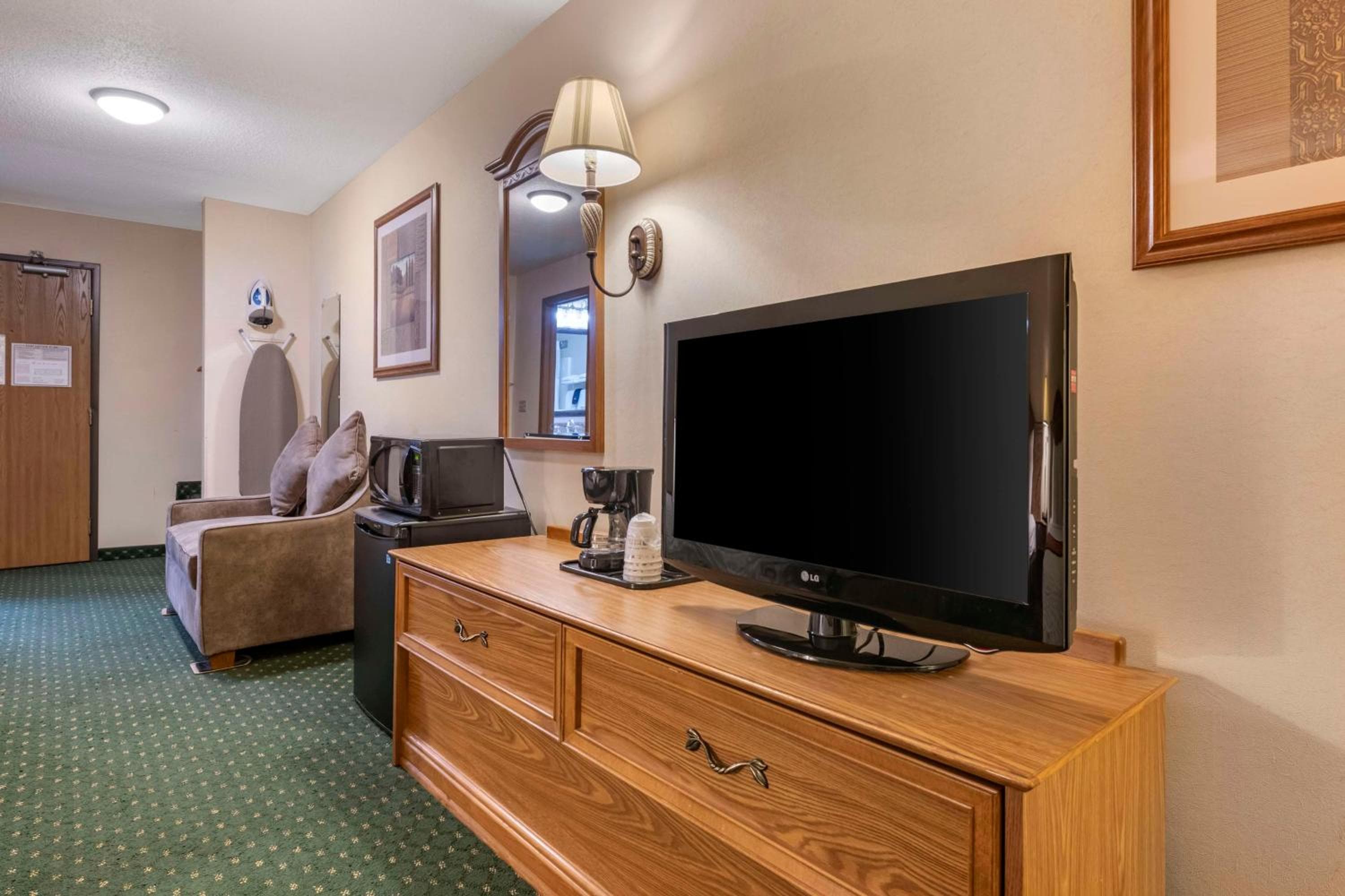 SureStay Plus Hotel by Best Western Buffalo