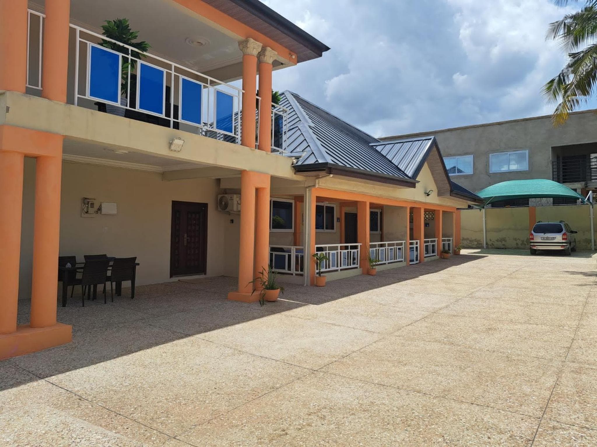 Pool House Retreat in Accra