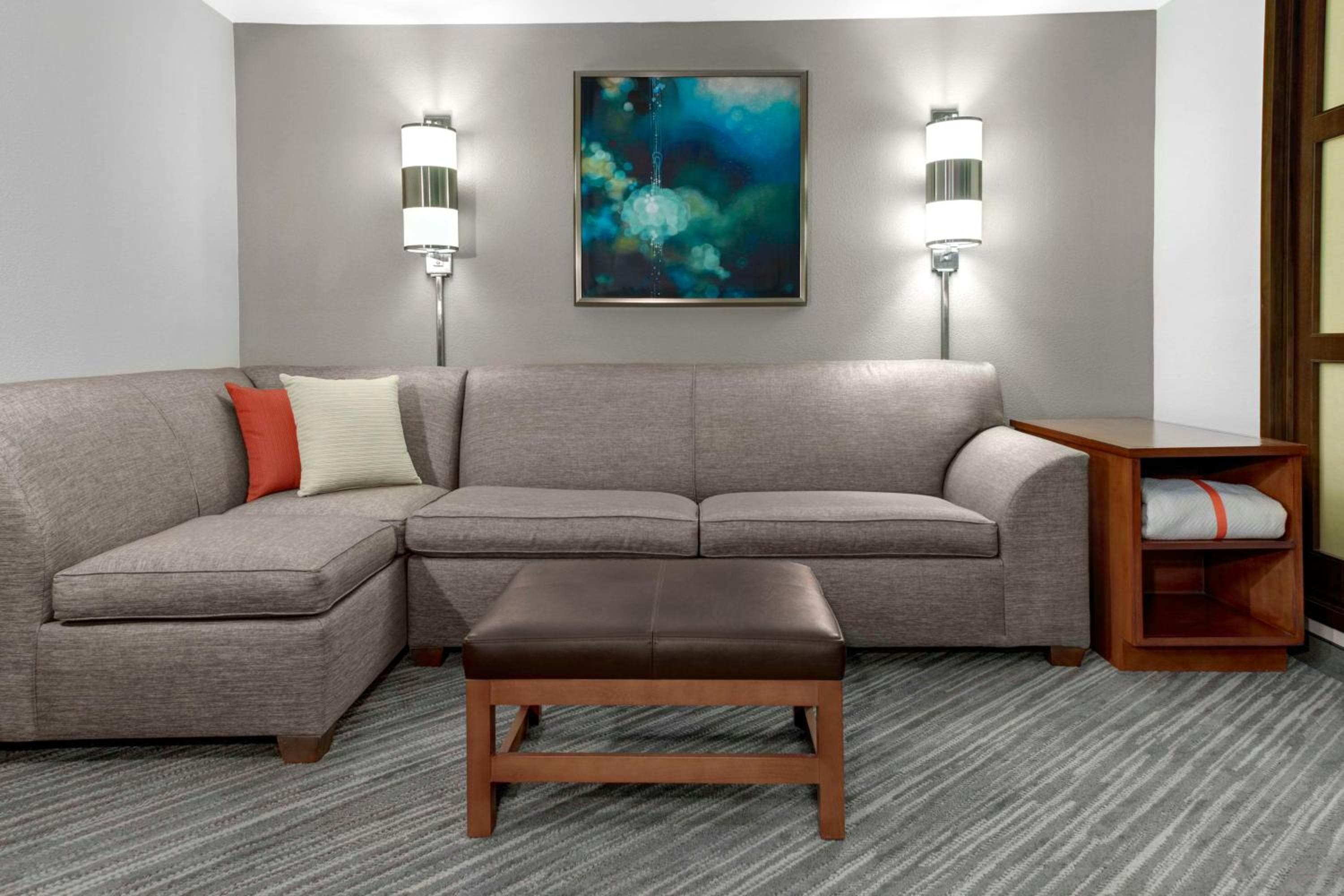 Hyatt Select Nashville Opryland