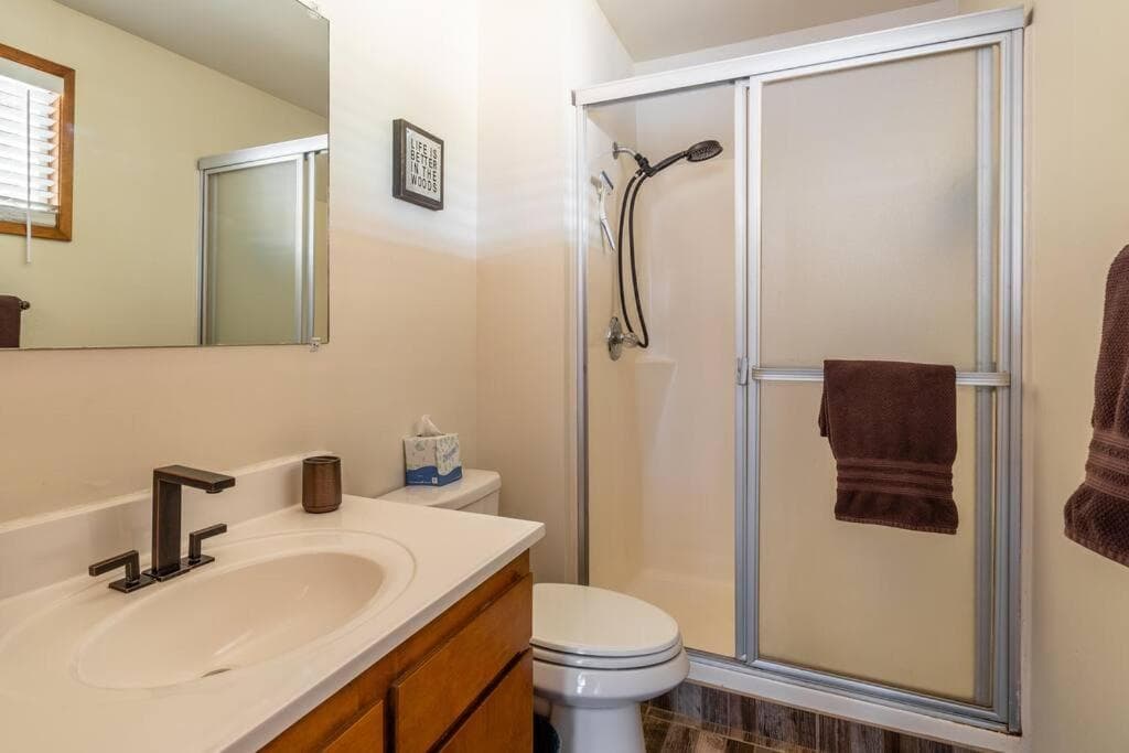Immaculate, Cozy Home in Downtown Redmond