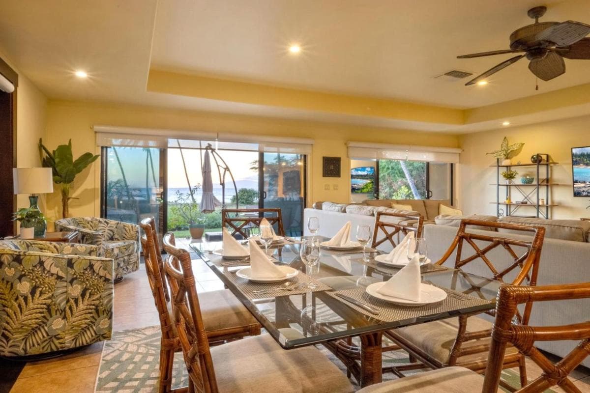 K B M Resorts- HALE-1470 Presidential 3bd 3ba beach-front estate ac private yard