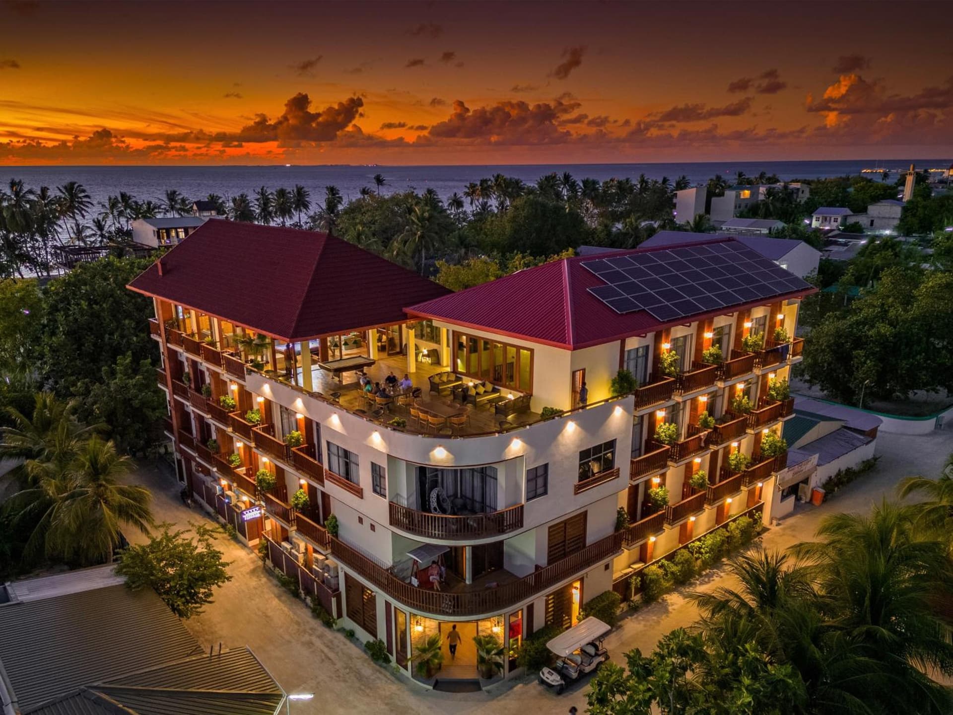 Araamu Hotels Maldives at Dhiffushi