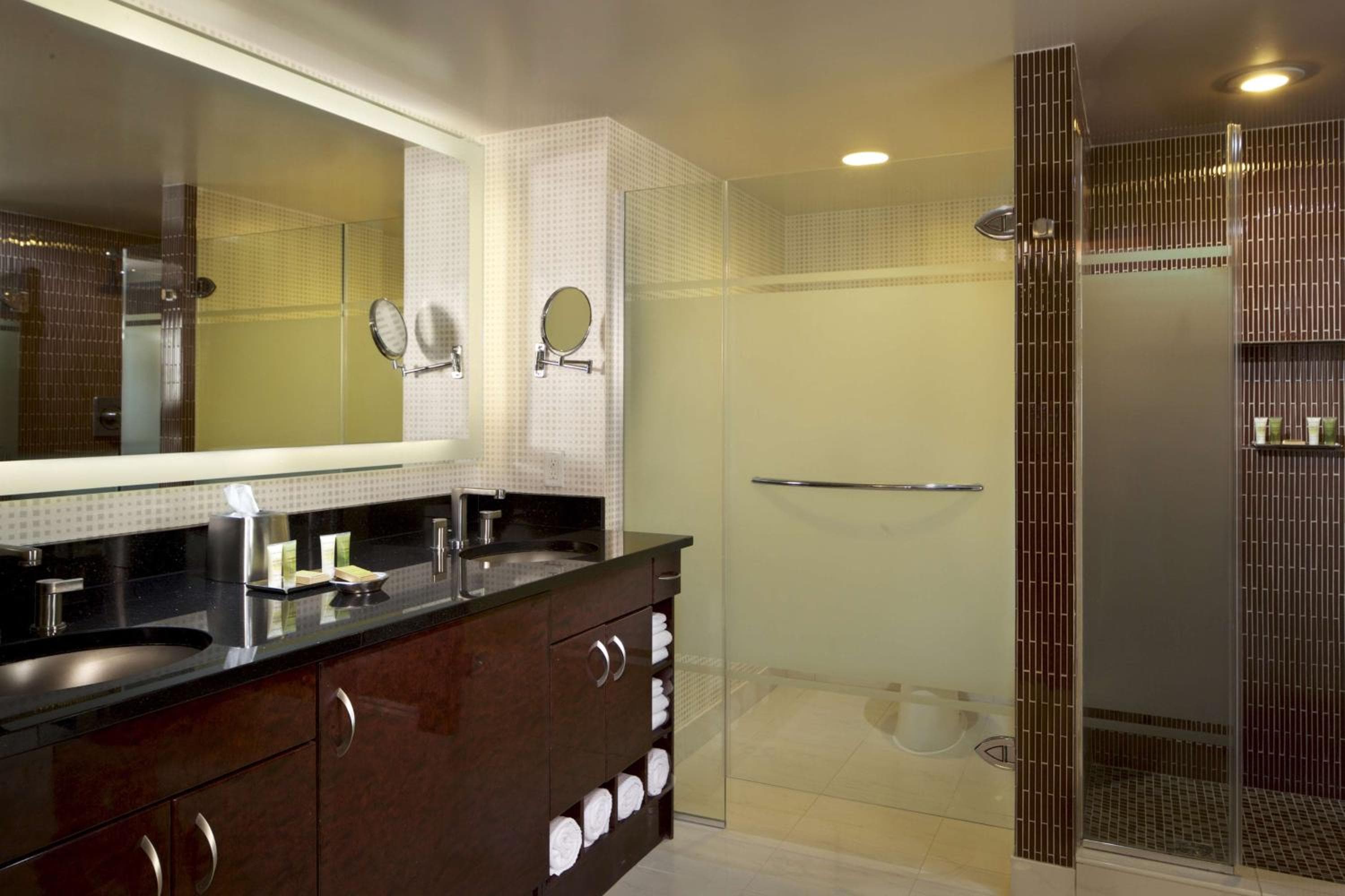 Hilton Grand Vacations Club Elara Center Strip Las Vegas