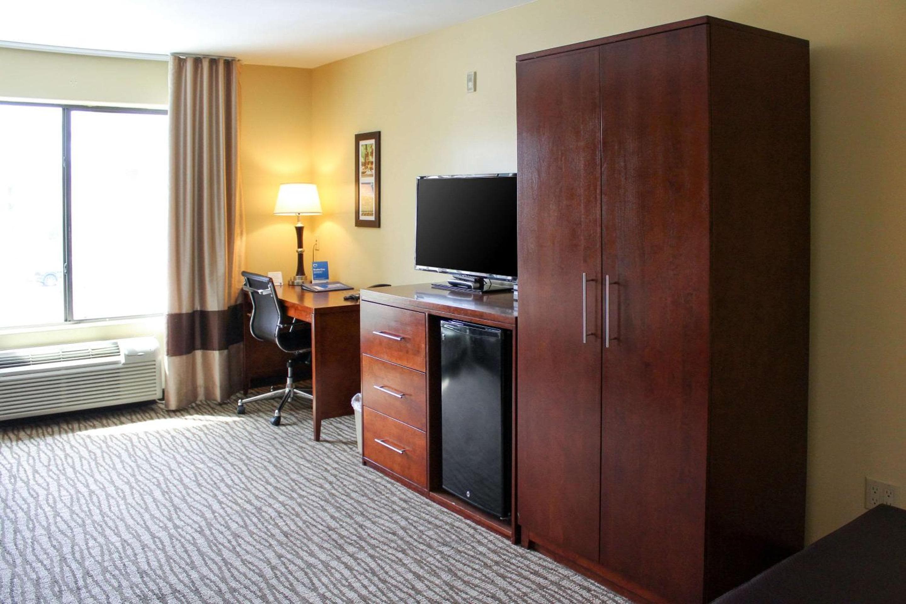 Comfort Inn Pomona near Fairplex