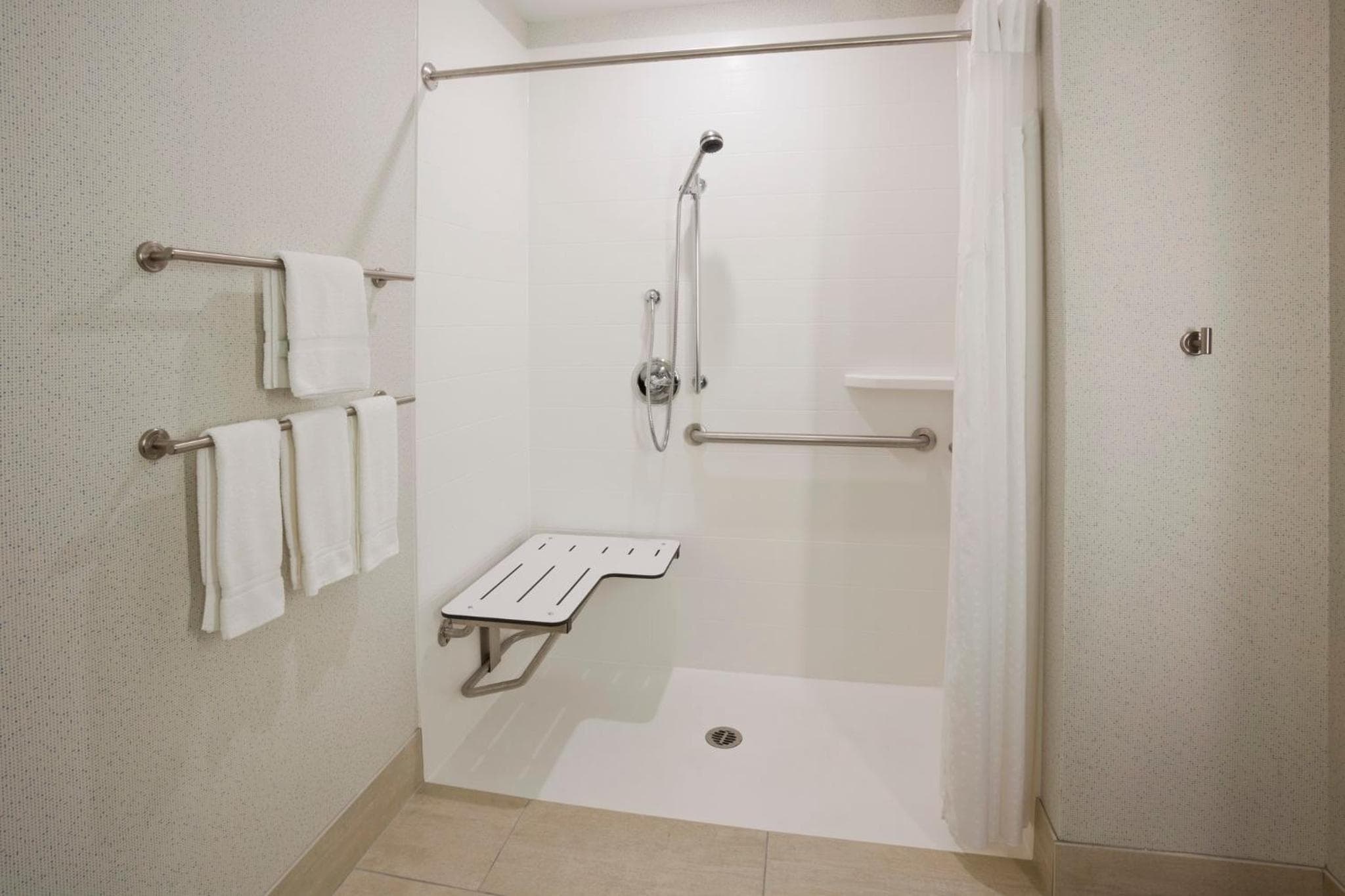 Holiday Inn Express & Suites Minneapolis - West End by IHG