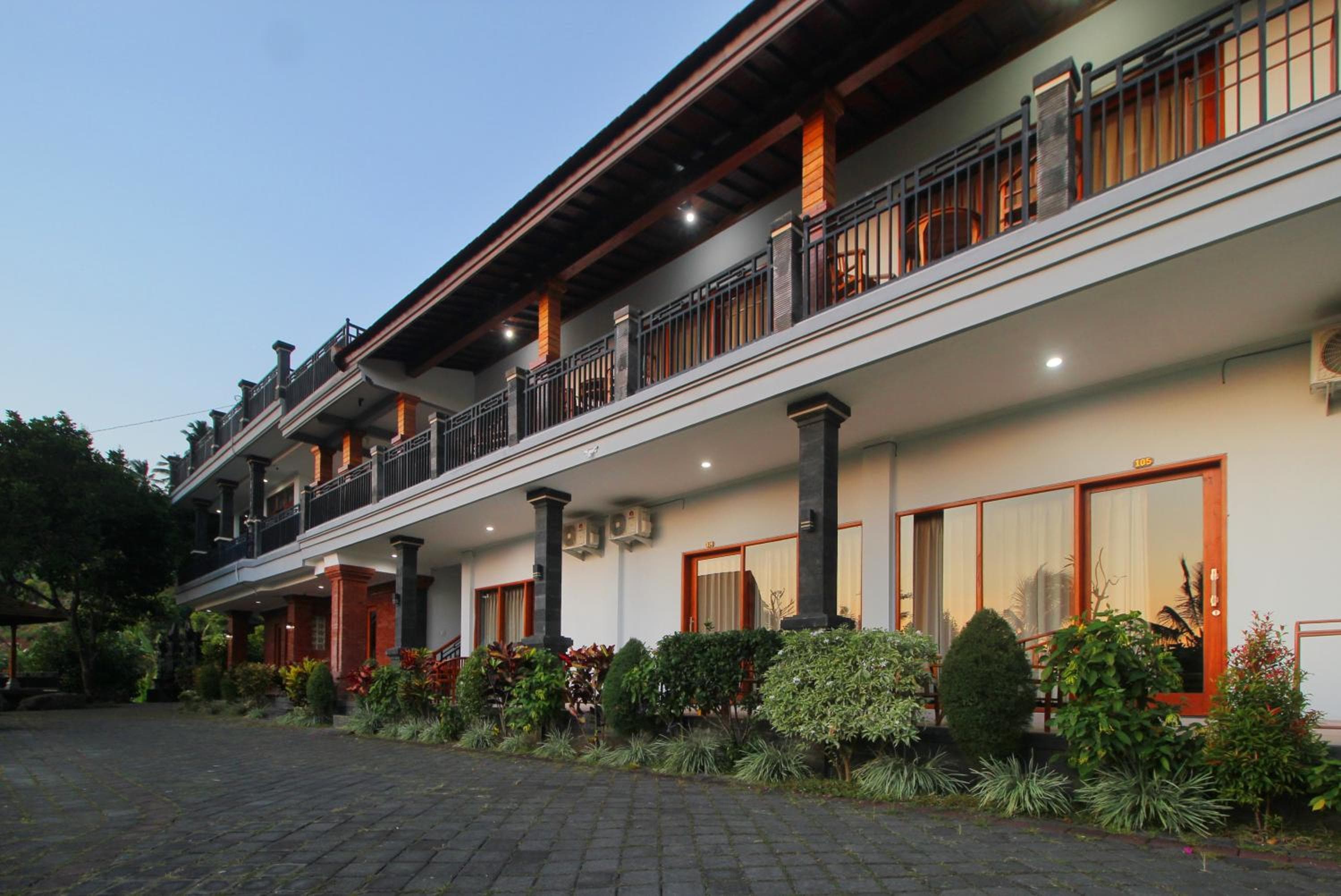 Rostika Hotel Sekumpul