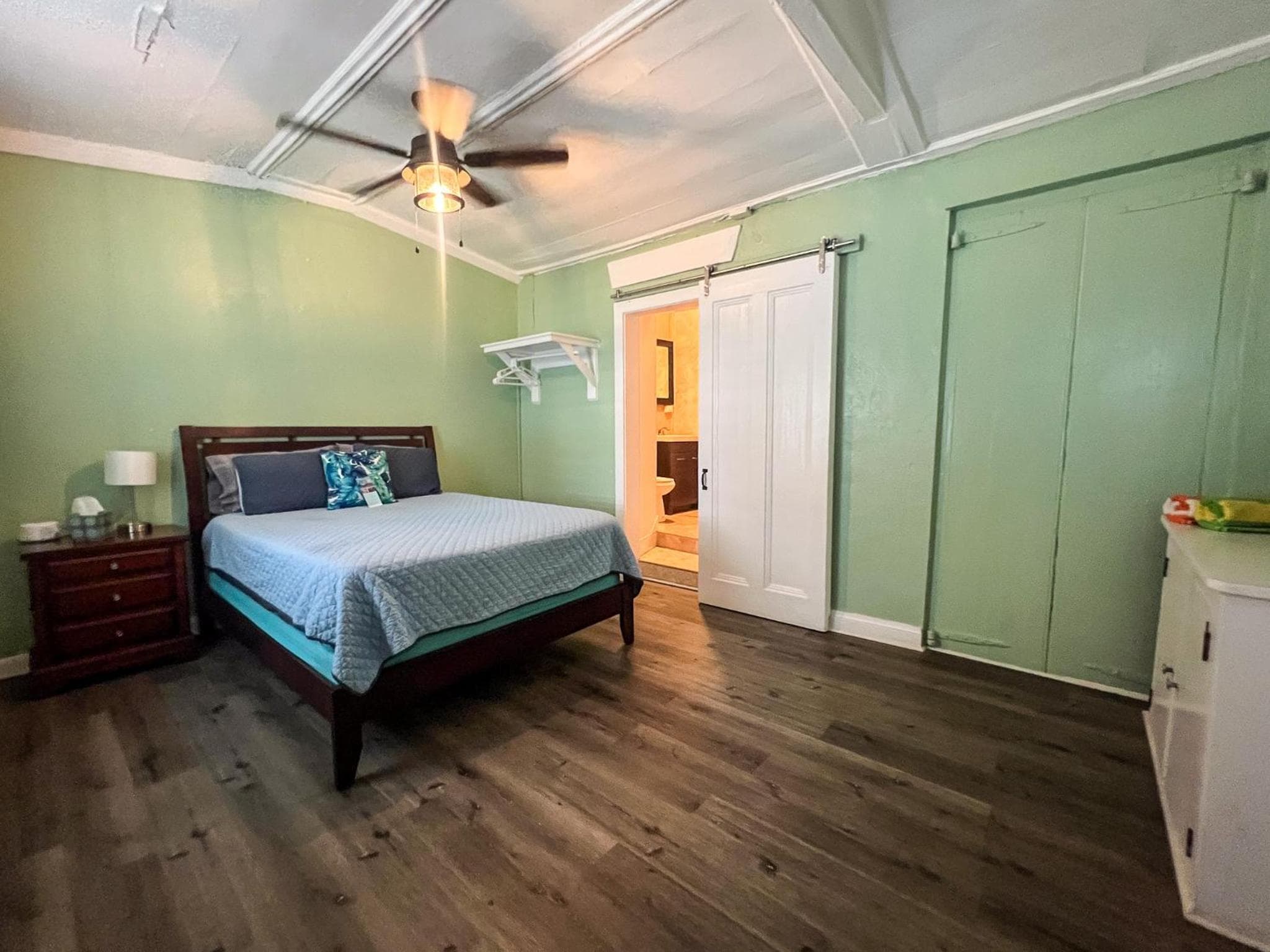 Victoria House
