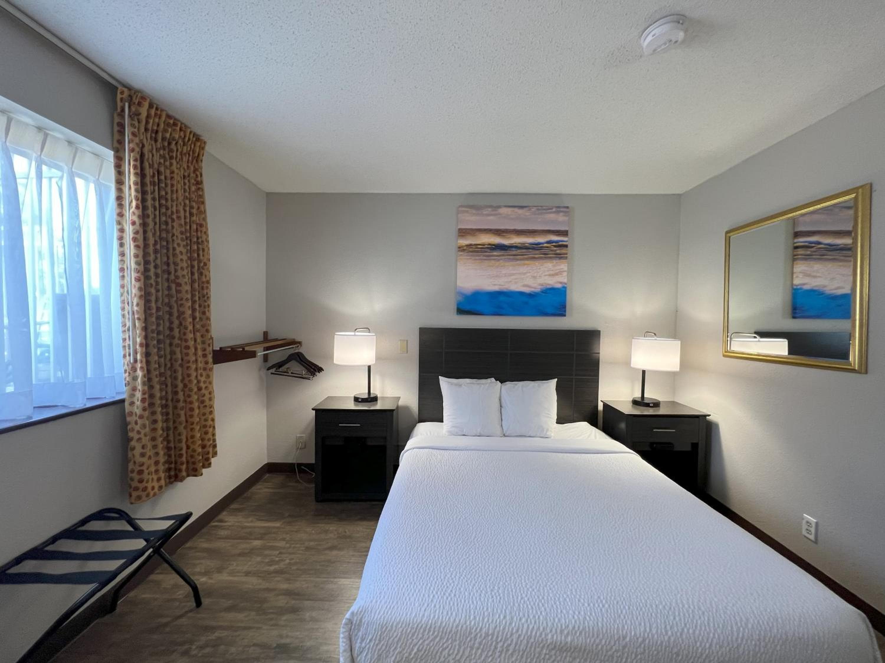Days Inn by Wyndham Orange Park/Jacksonville