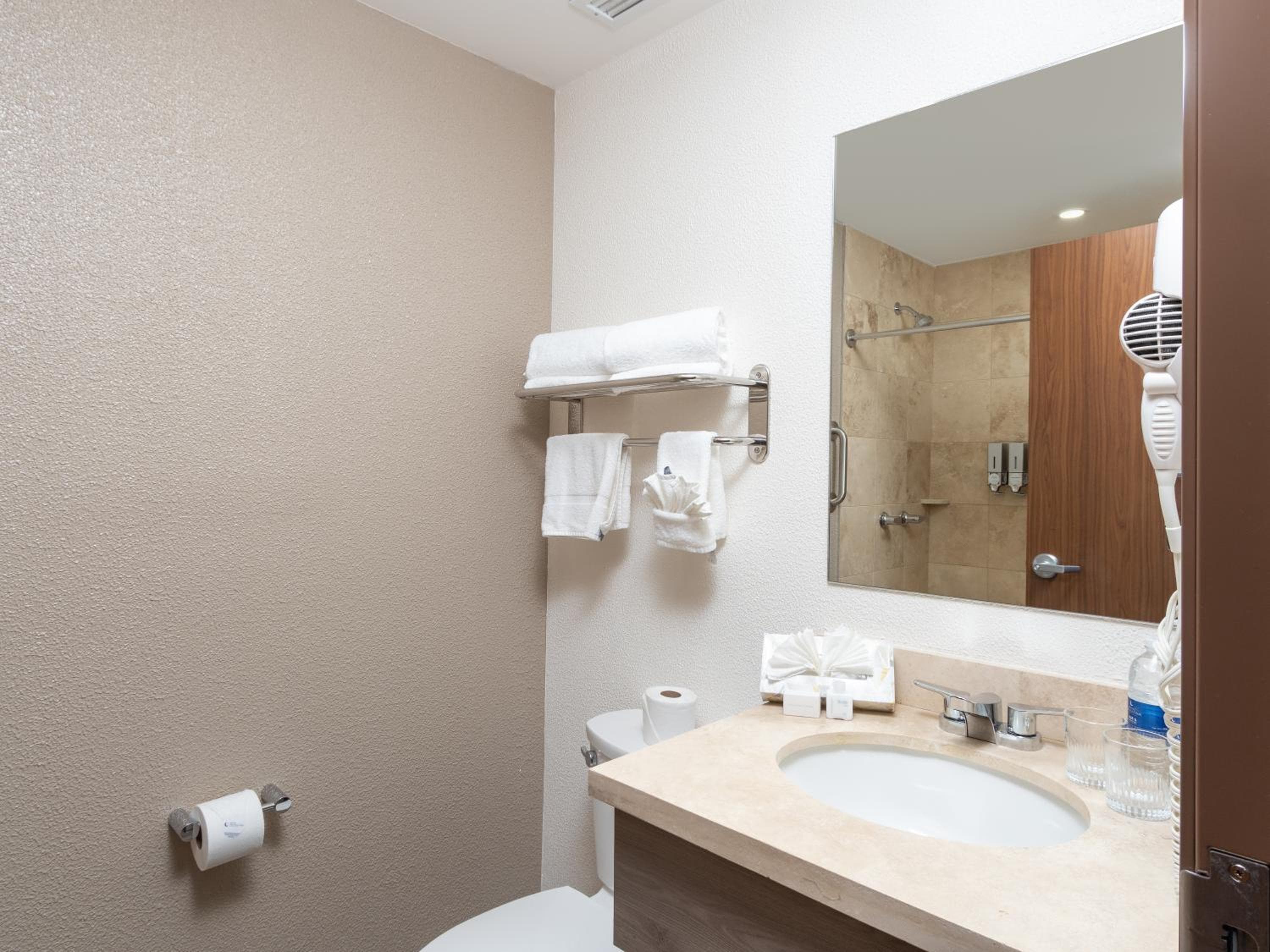 Hotel Mesaluna Short & Long Stay