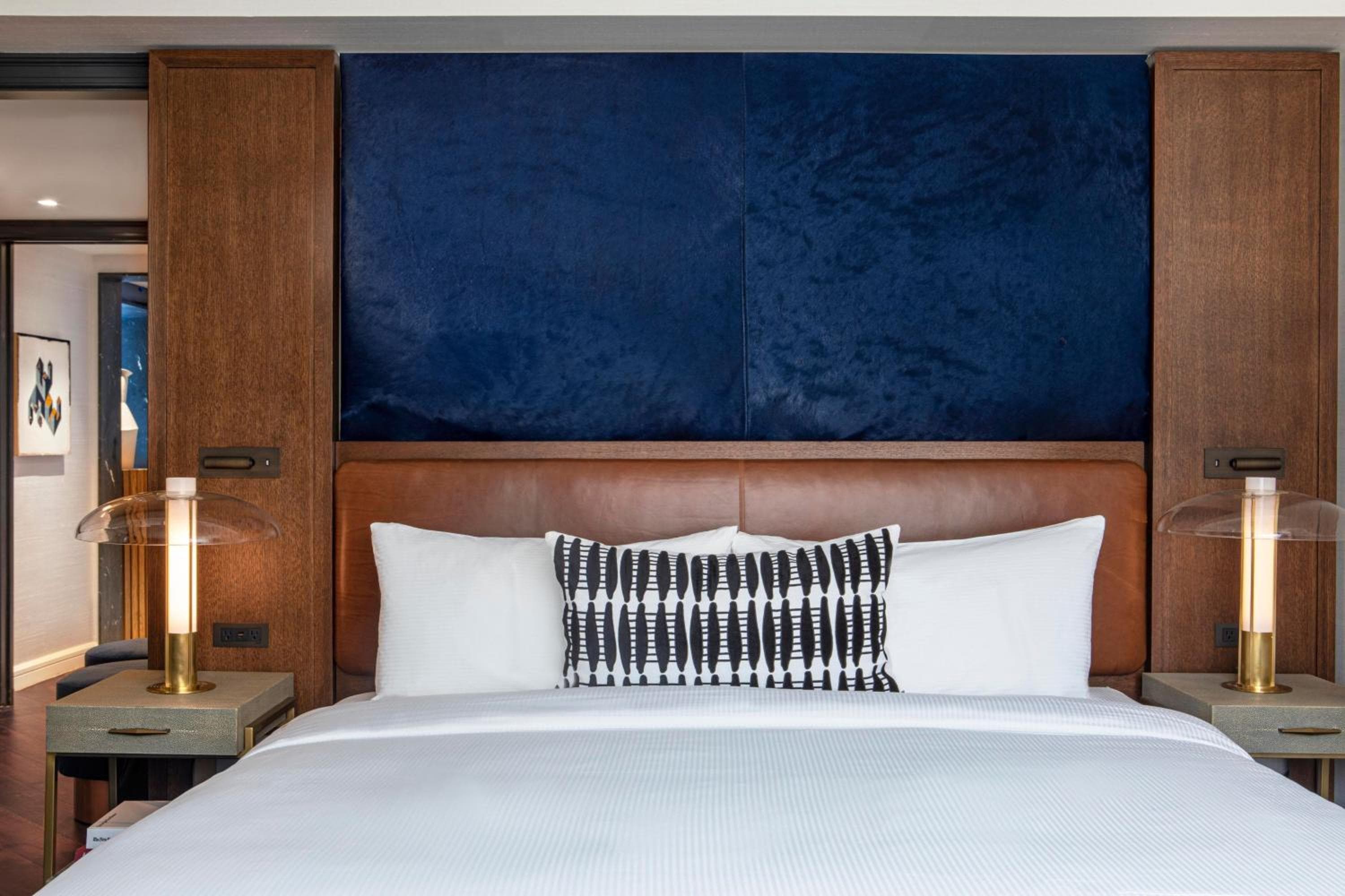 JW Marriott Essex House New York