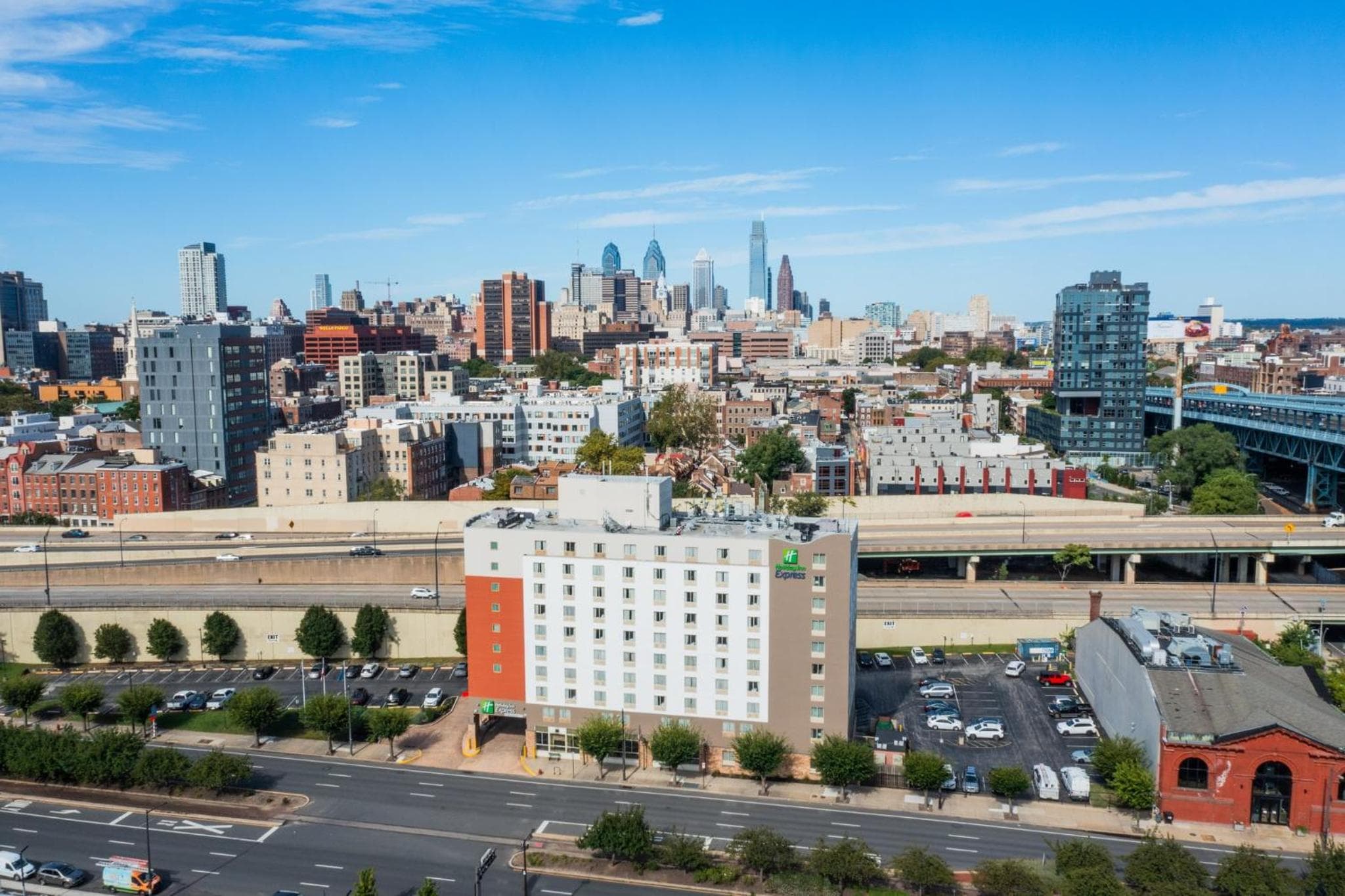 Holiday Inn Express Philadelphia Penn's Landing by IHG