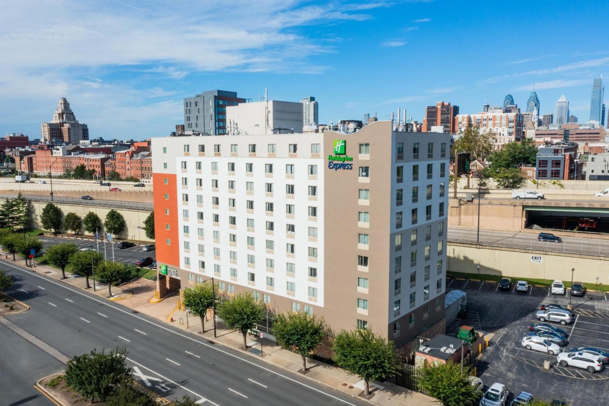 Holiday Inn Express Philadelphia Penn's Landing by IHG