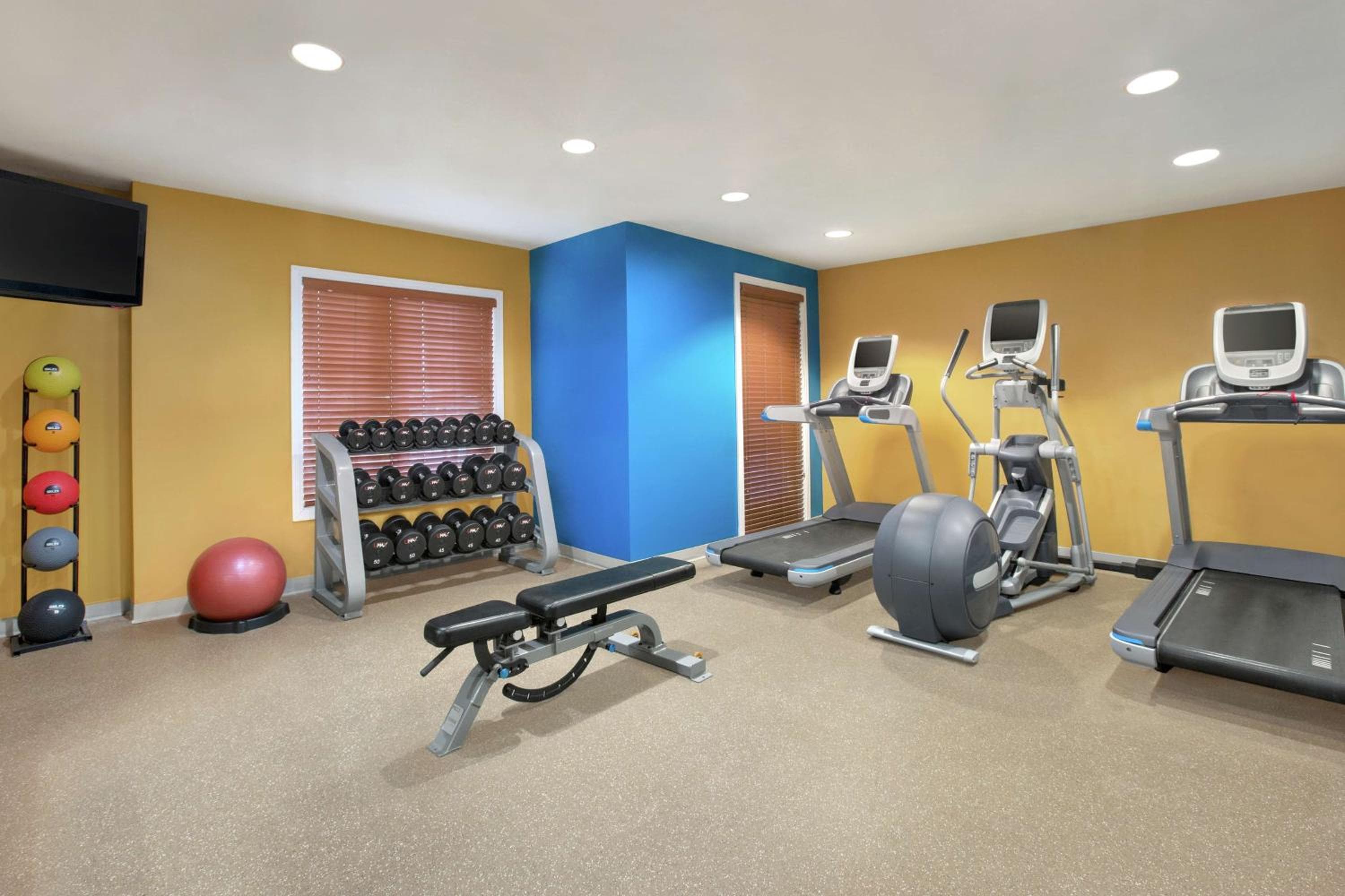 Homewood Suites by Hilton Kansas City Airport