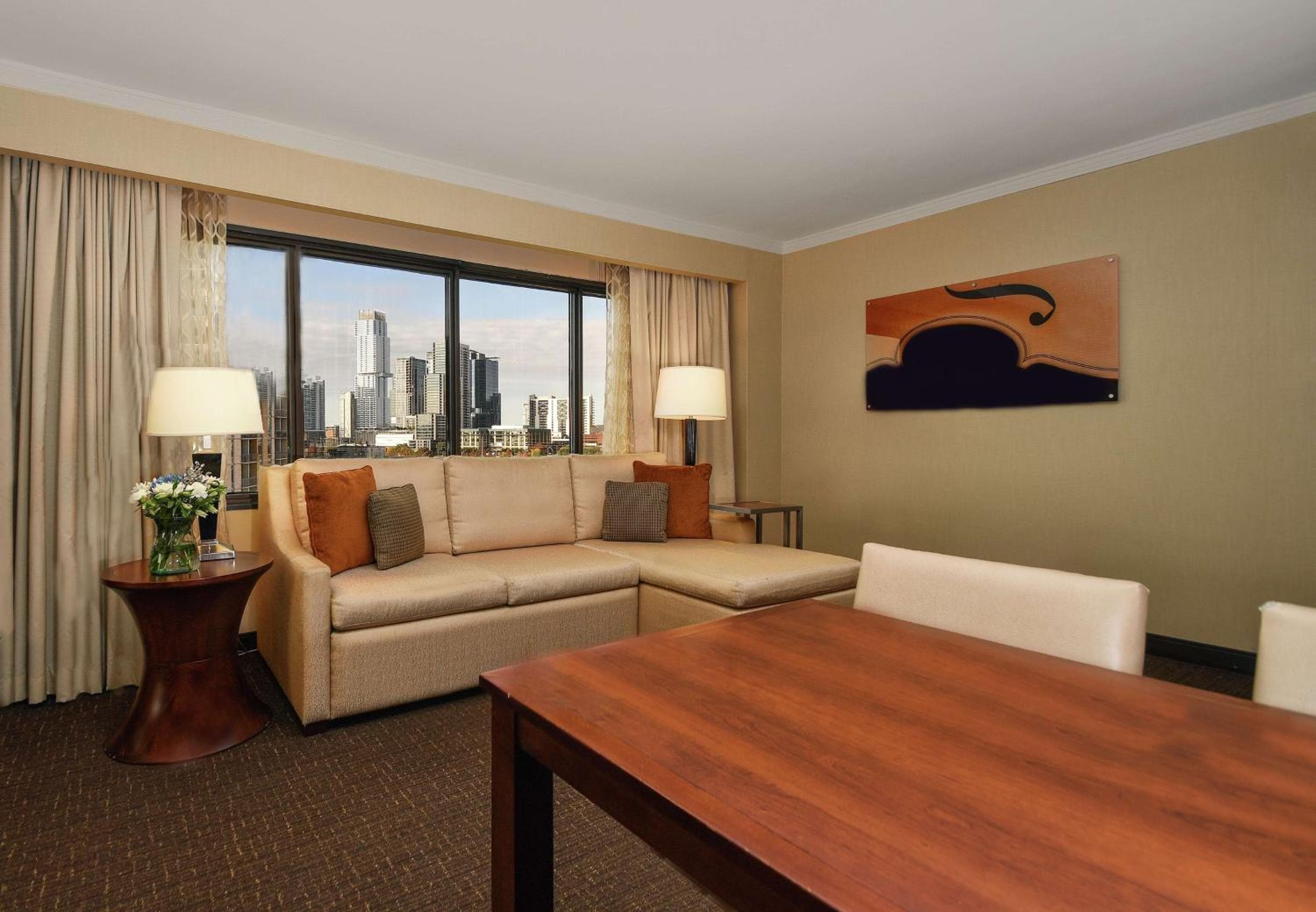 Embassy Suites by Hilton Austin Downtown South Congress