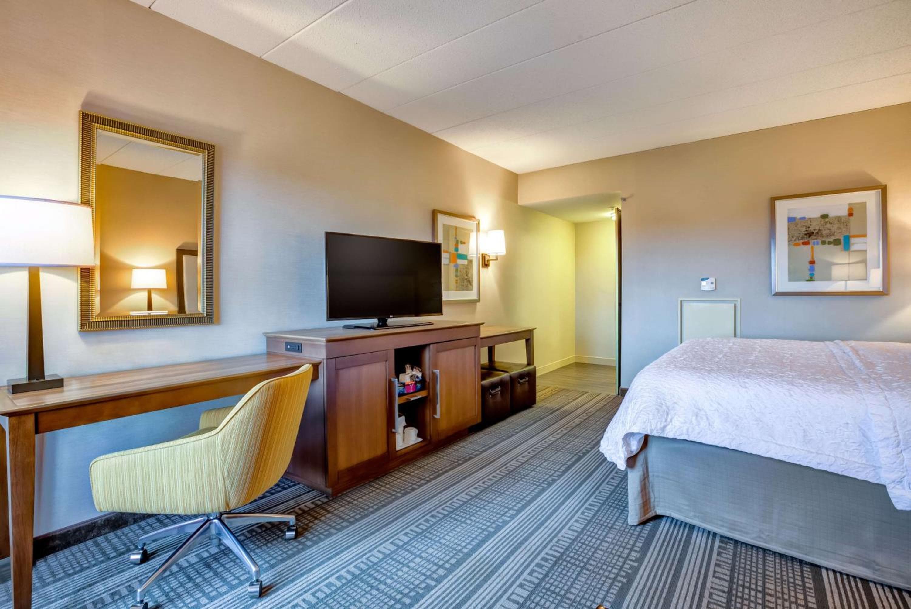 Hampton Inn Boston-Norwood