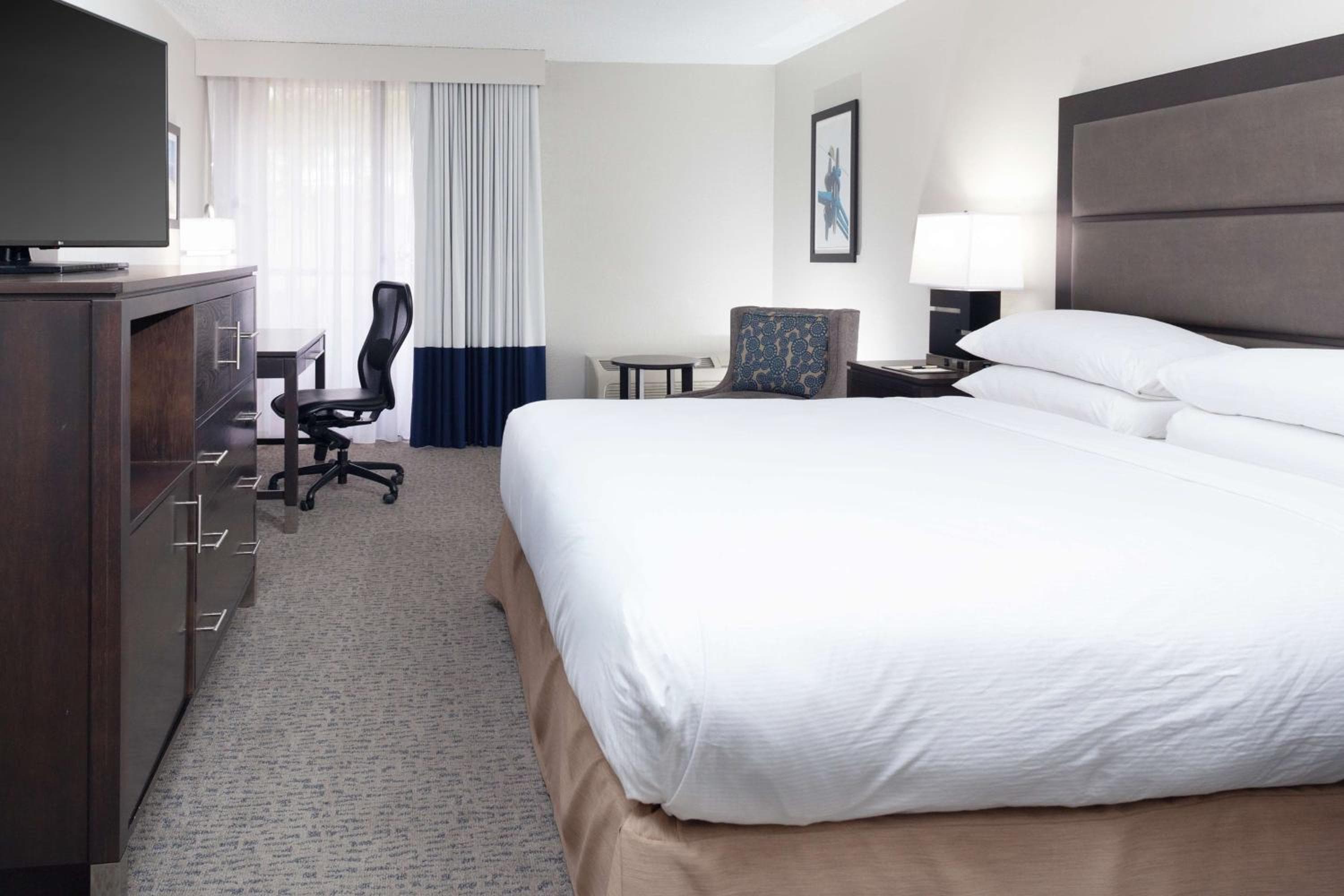 DoubleTree by Hilton Palm Beach Gardens