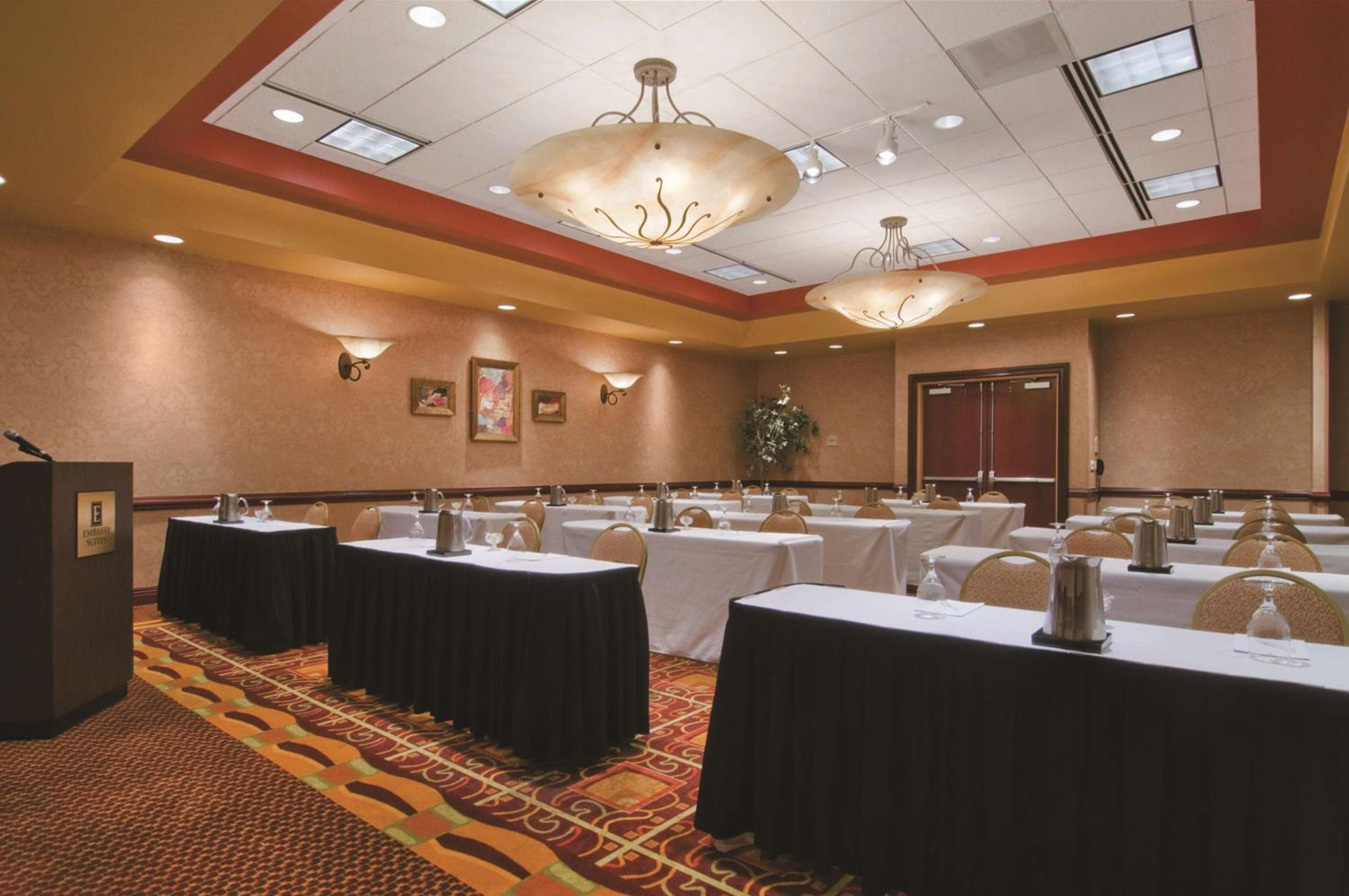 Embassy Suites by Hilton Hampton Convention Center