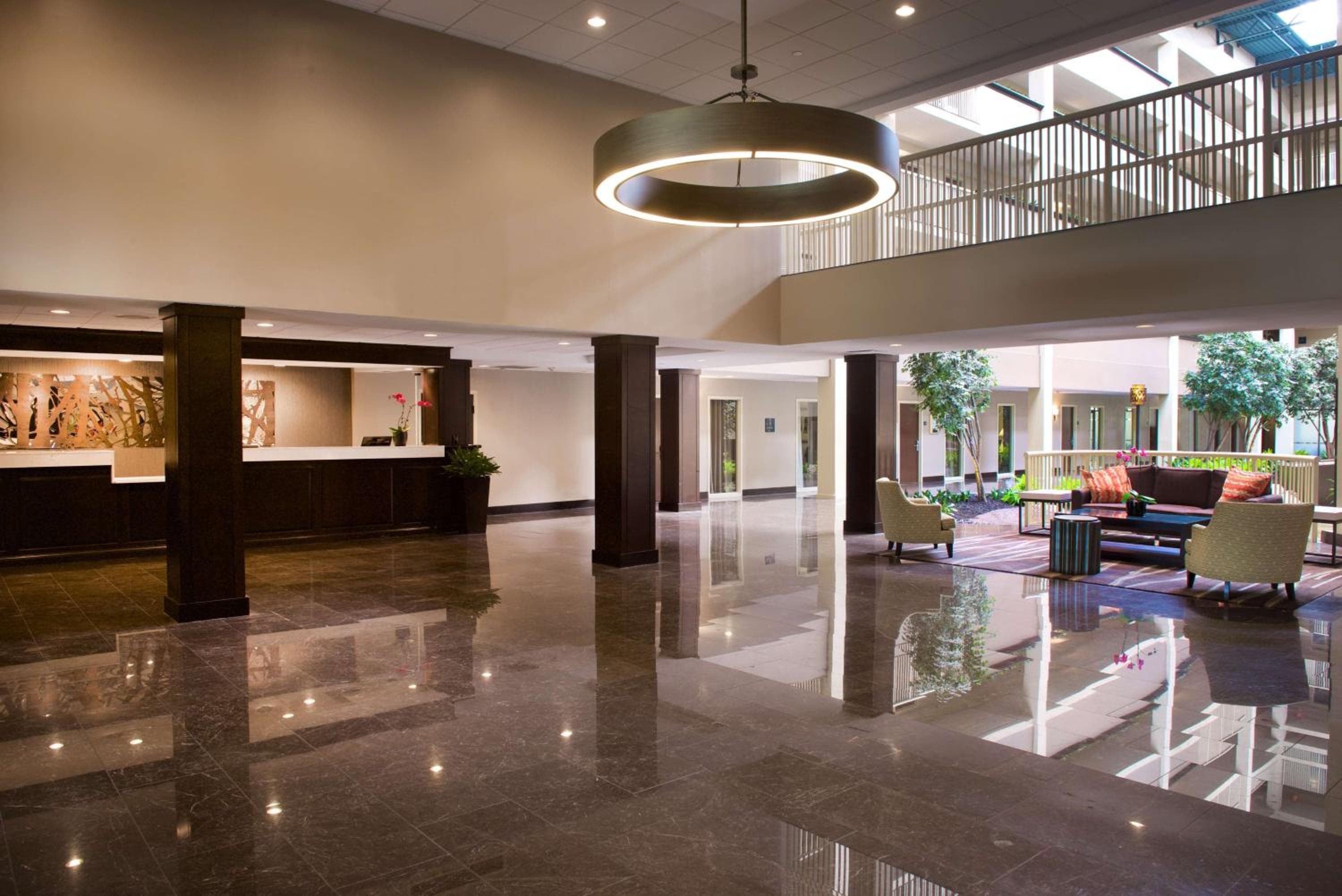 Embassy Suites by Hilton Philadelphia Airport
