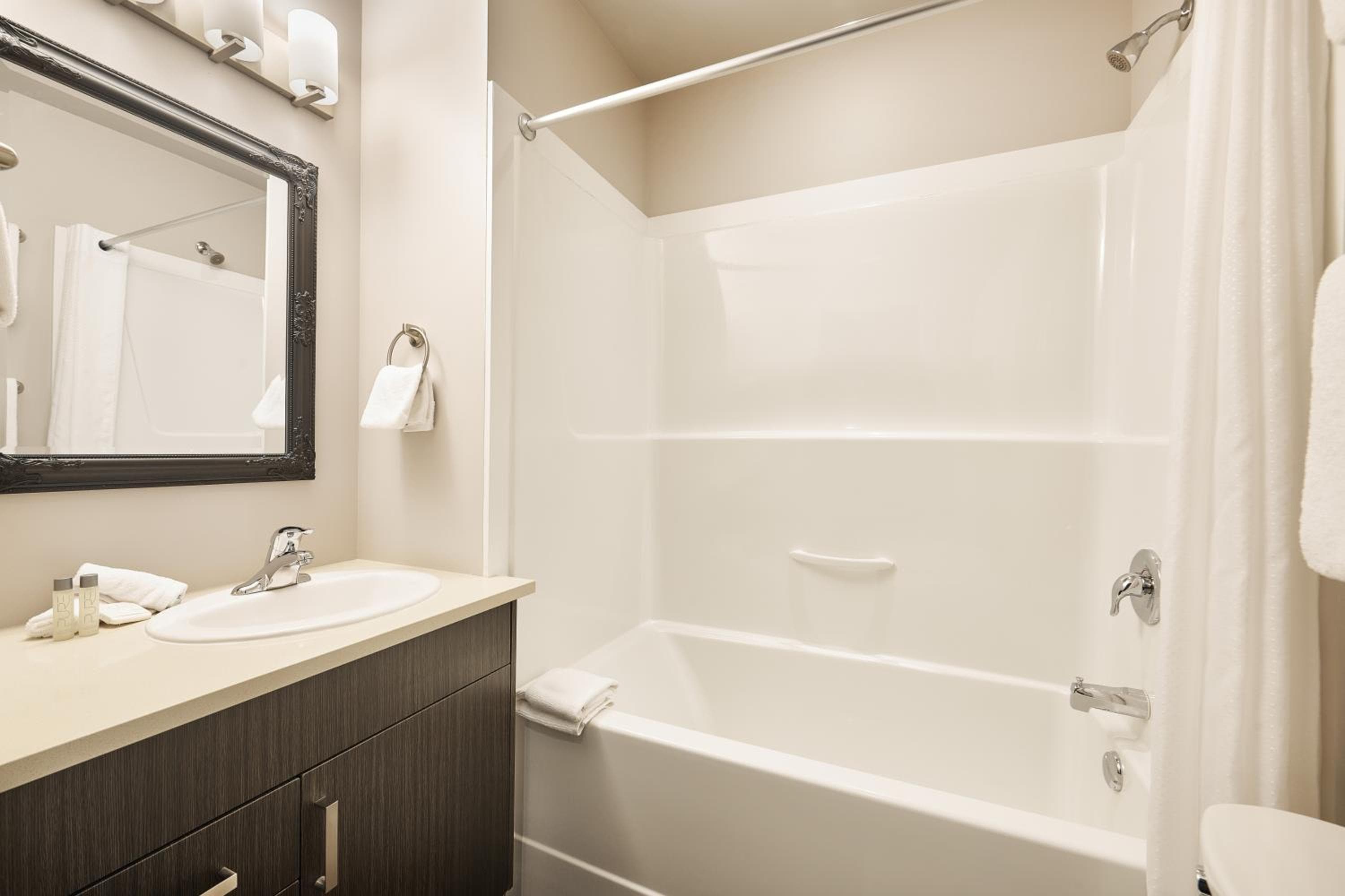 SoLo Suites