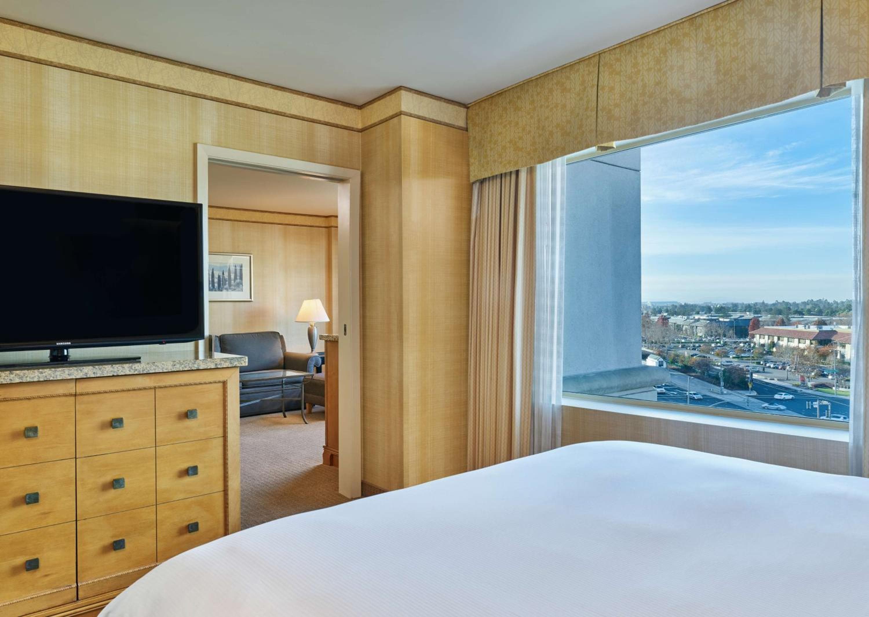 Hilton Santa Clara - Newly Renovated