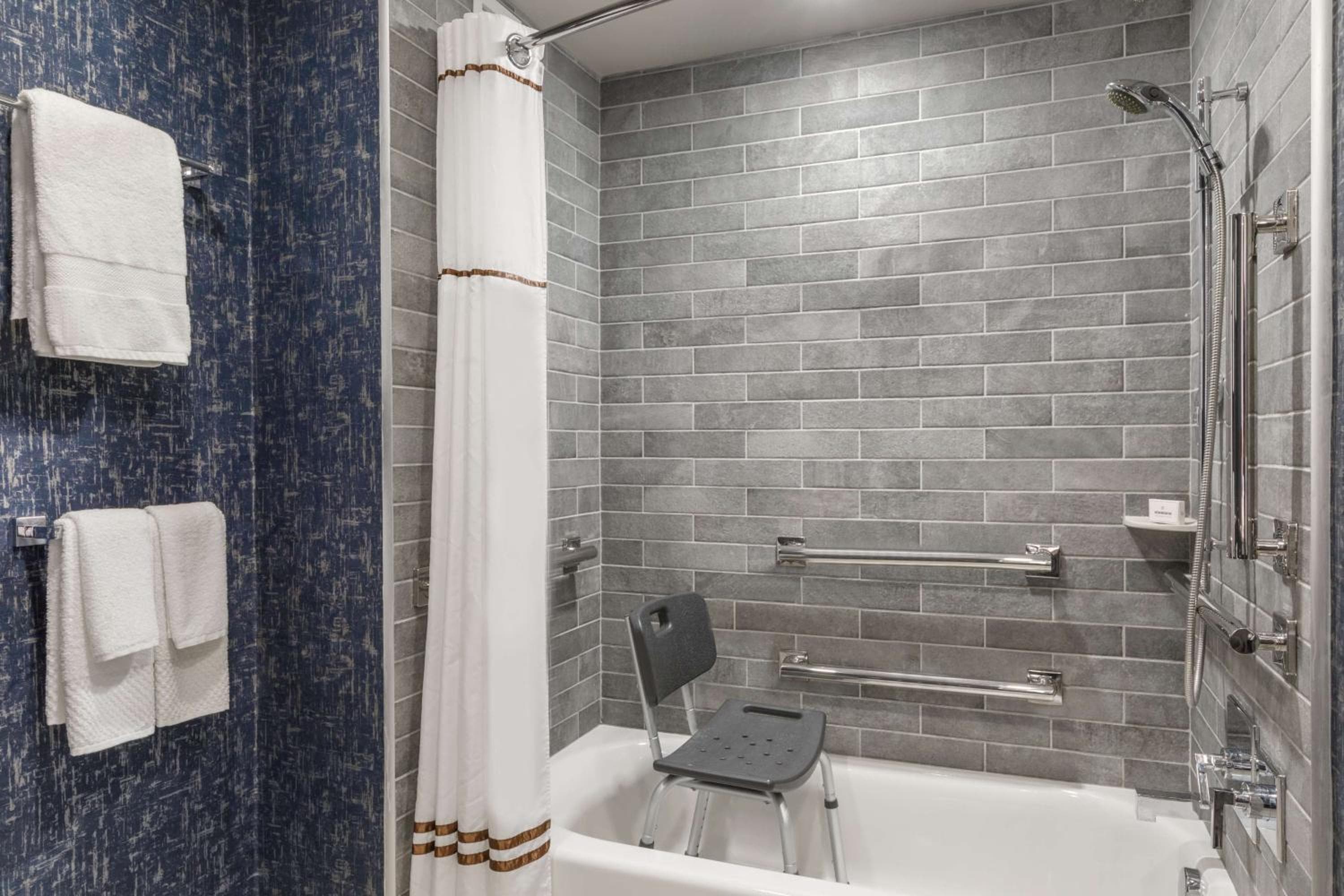 Carte Hotel San Diego Downtown, Curio Collection By Hilton