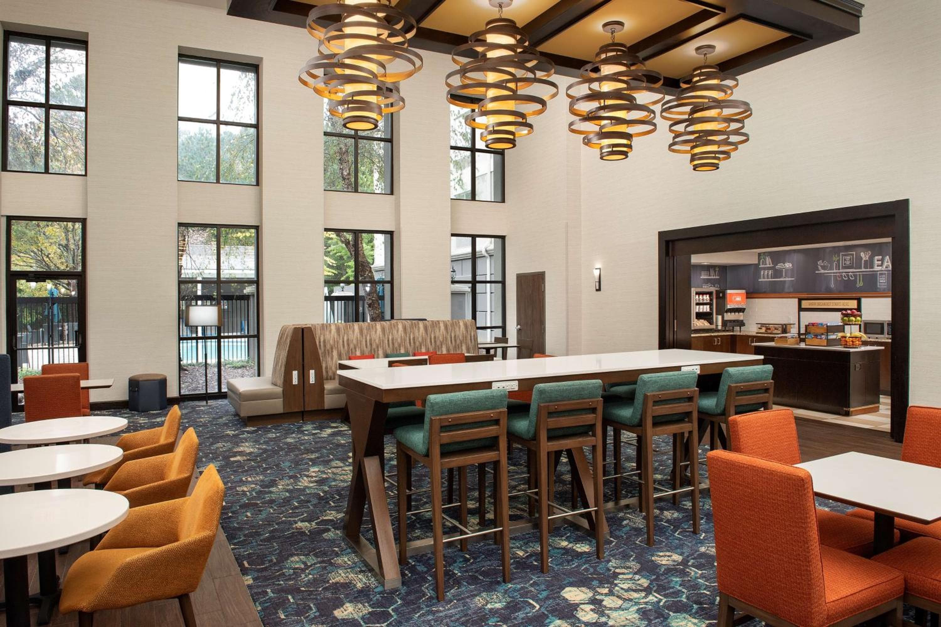 Hampton Inn & Suites Alpharetta-Windward