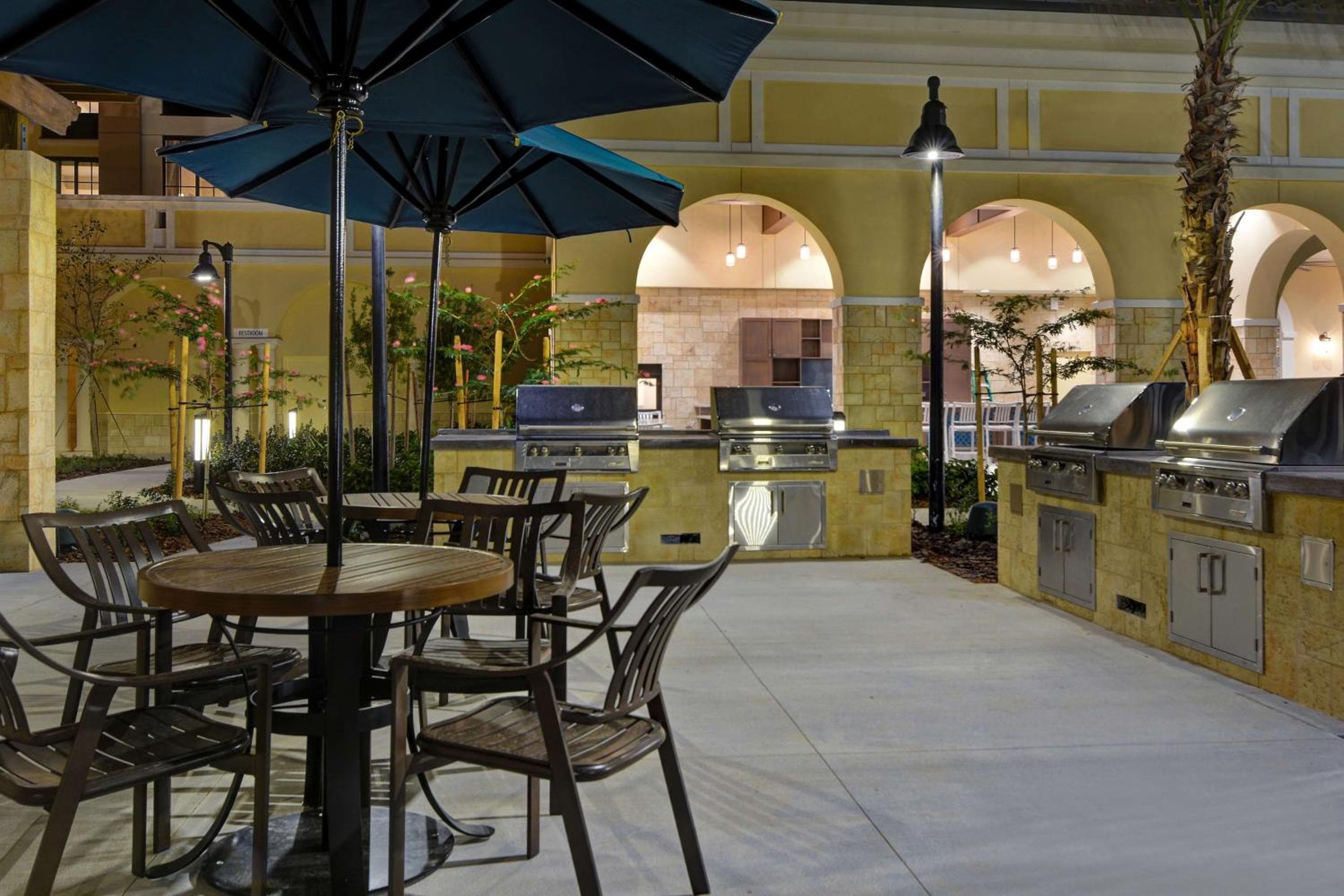 Home2 Suites By Hilton Orlando Flamingo Crossings, FL