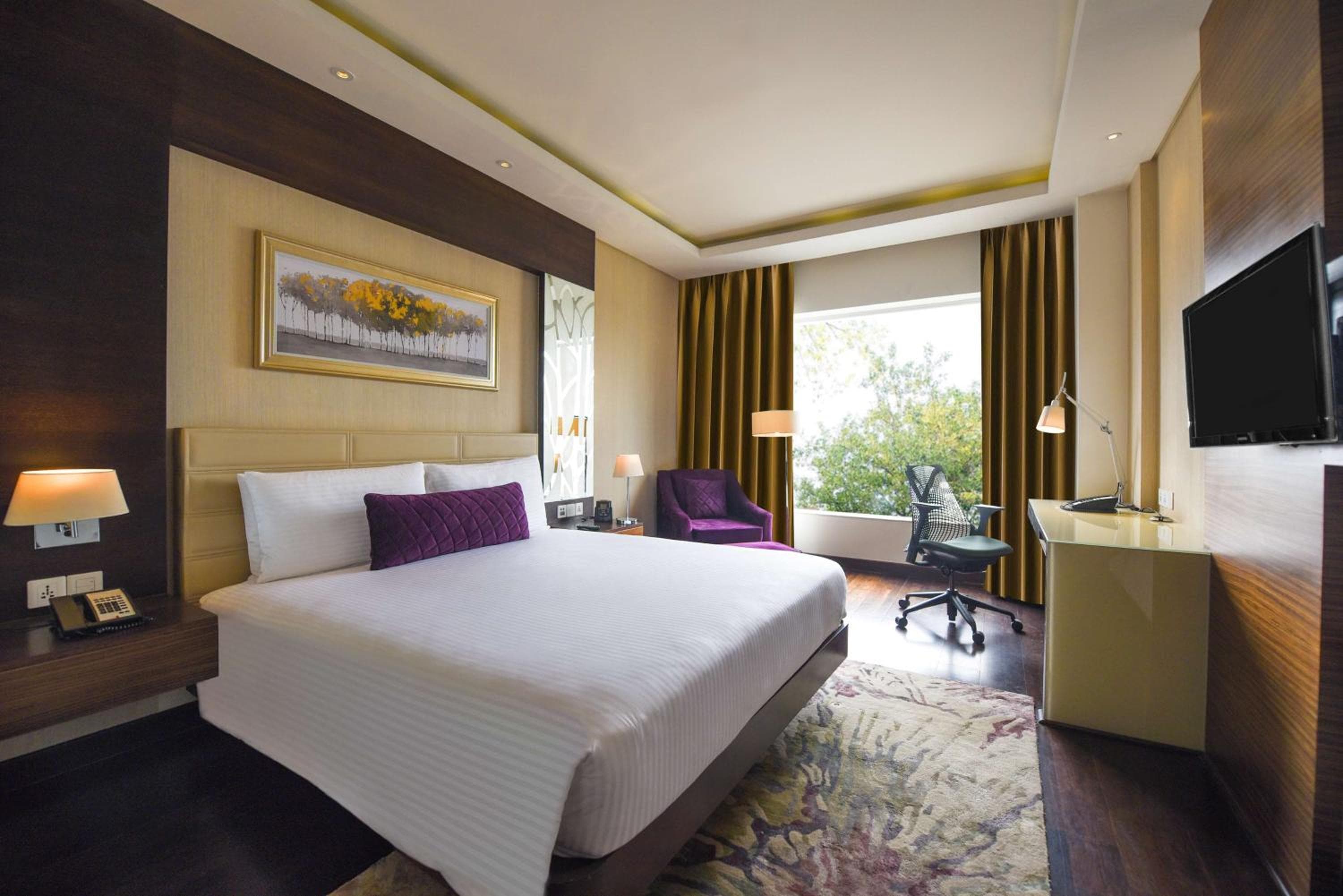 DoubleTree by Hilton Gurugram Baani Square