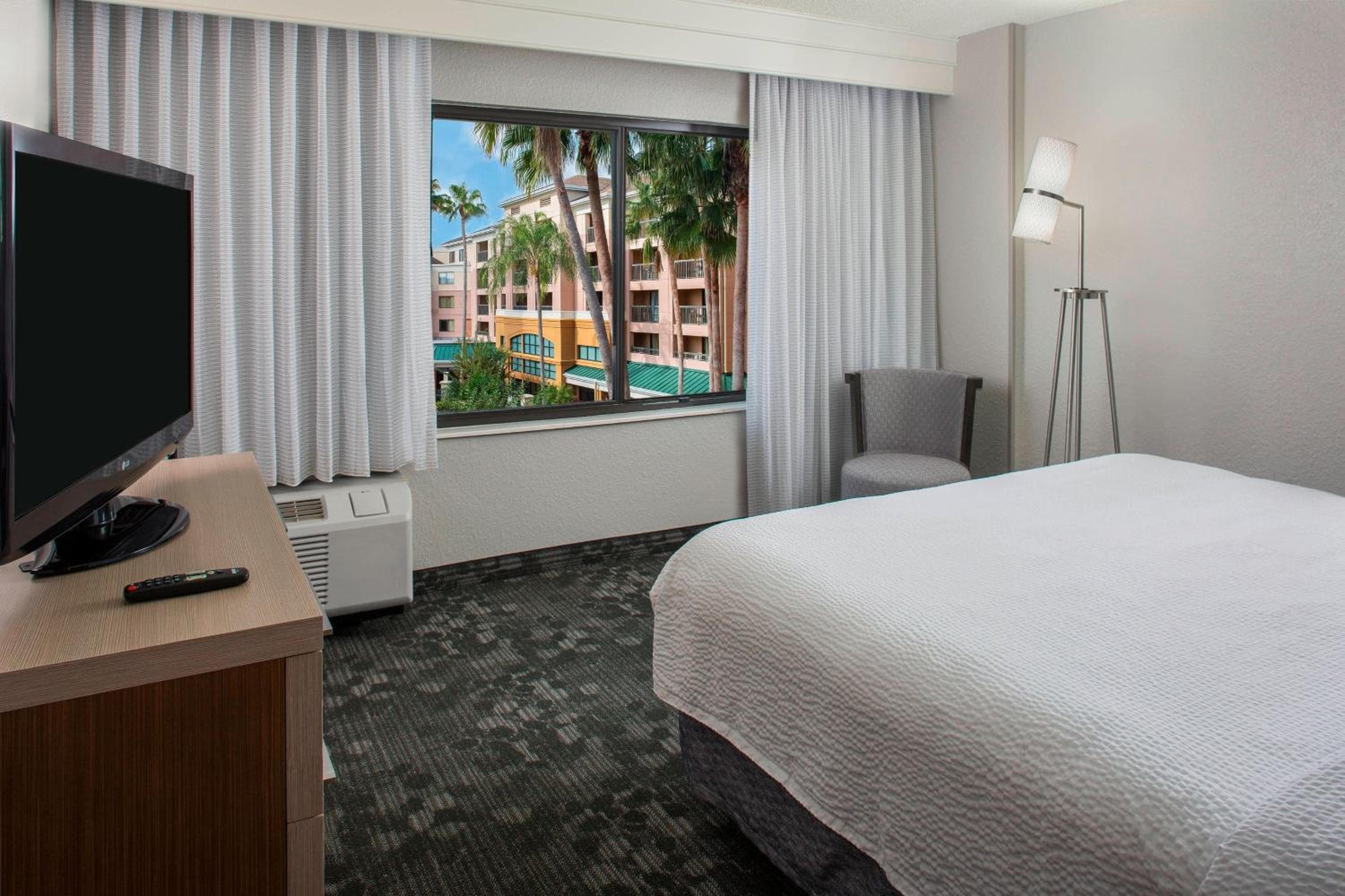 Courtyard by Marriott Orlando Lake Buena Vista in the Marriott Village