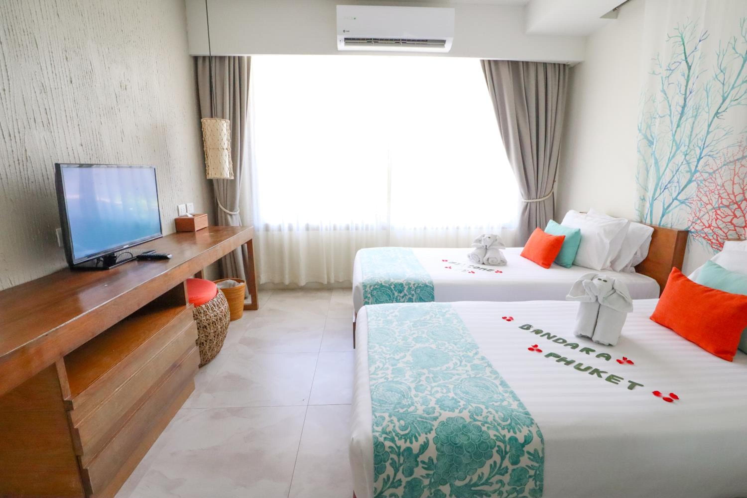 Bandara Beach Resort, Phuket