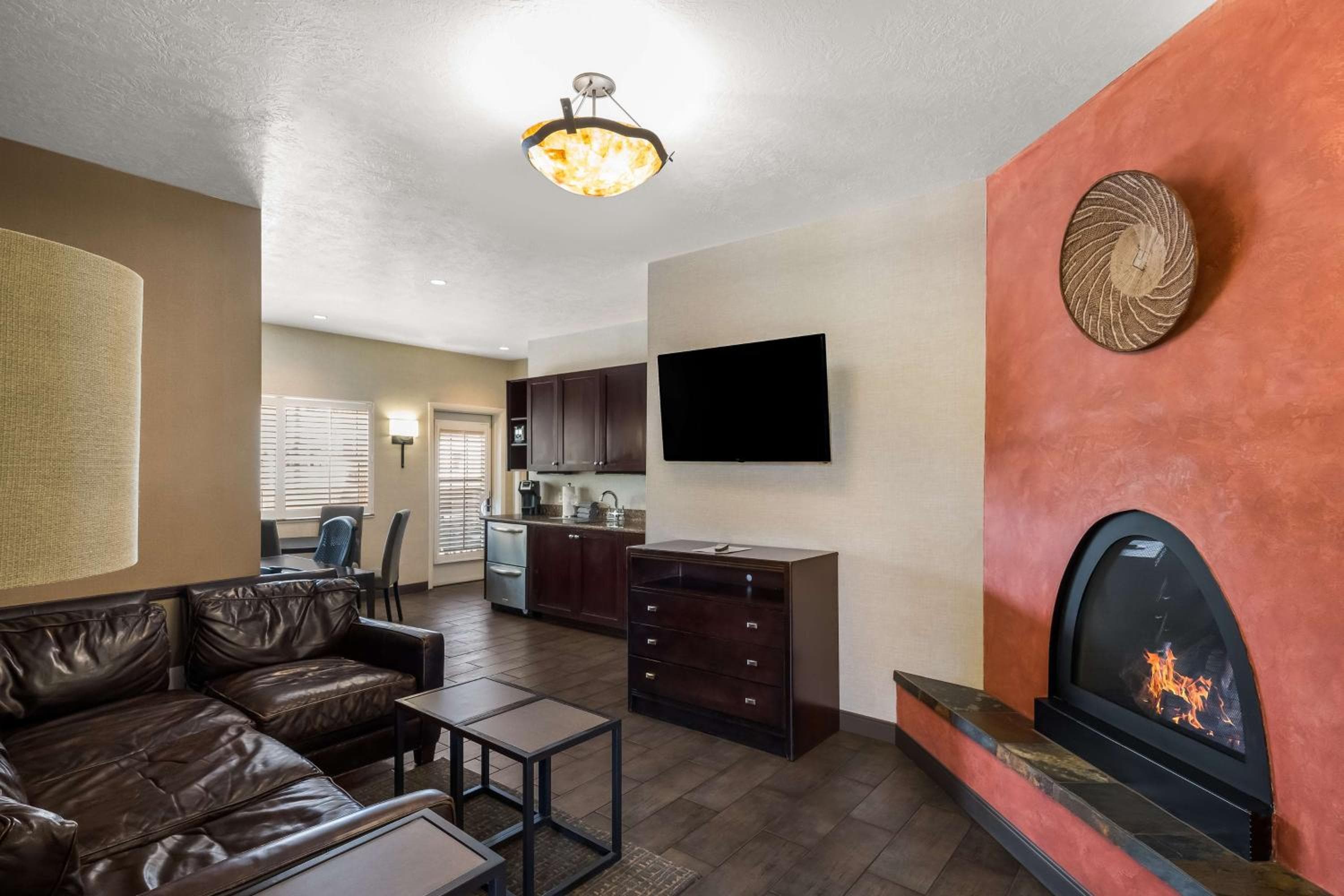 Best Western Plus Canyonlands Inn