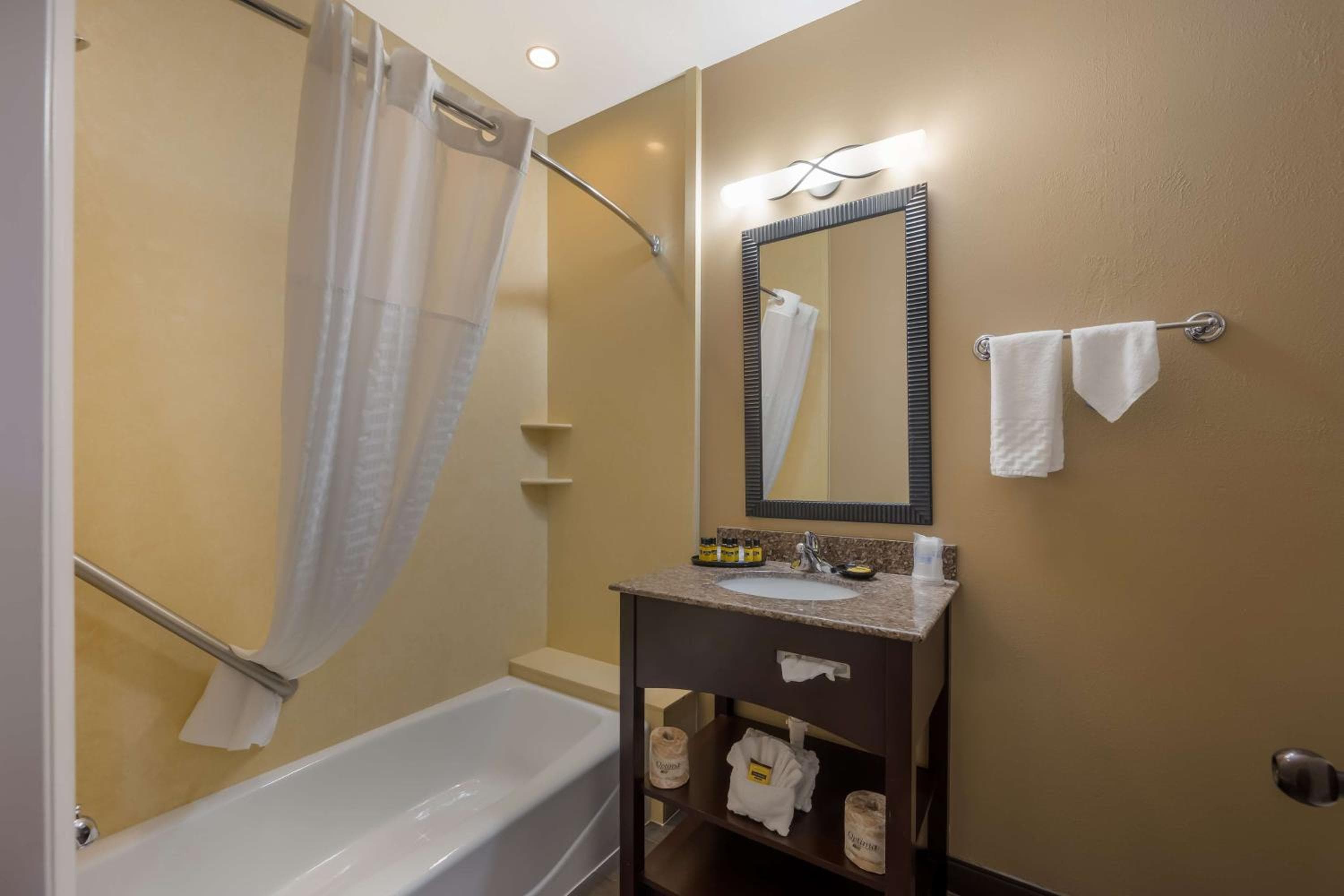 Best Western Plus Canyonlands Inn