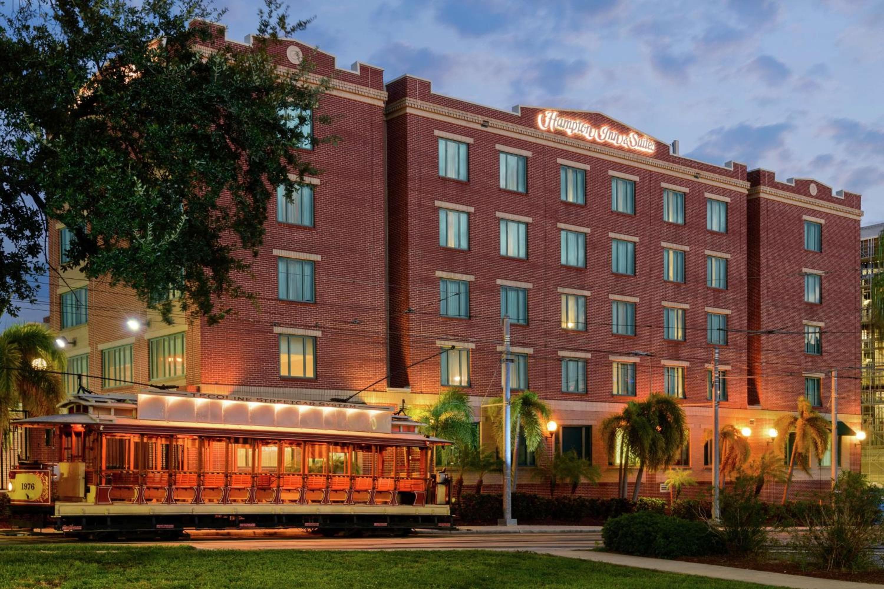 Hampton Inn & Suites Tampa Ybor City Downtown