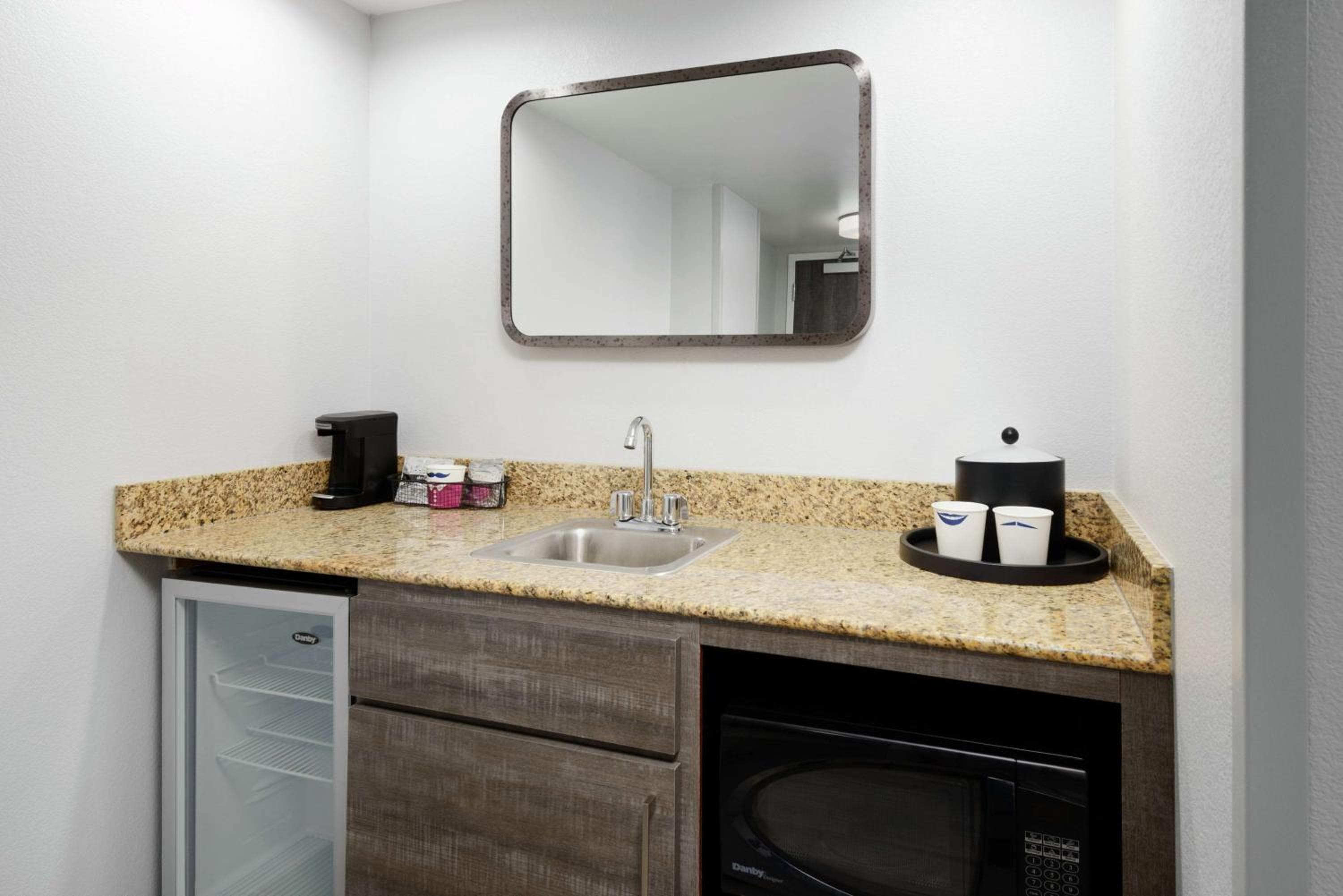 Hampton Inn & Suites Tampa Ybor City Downtown