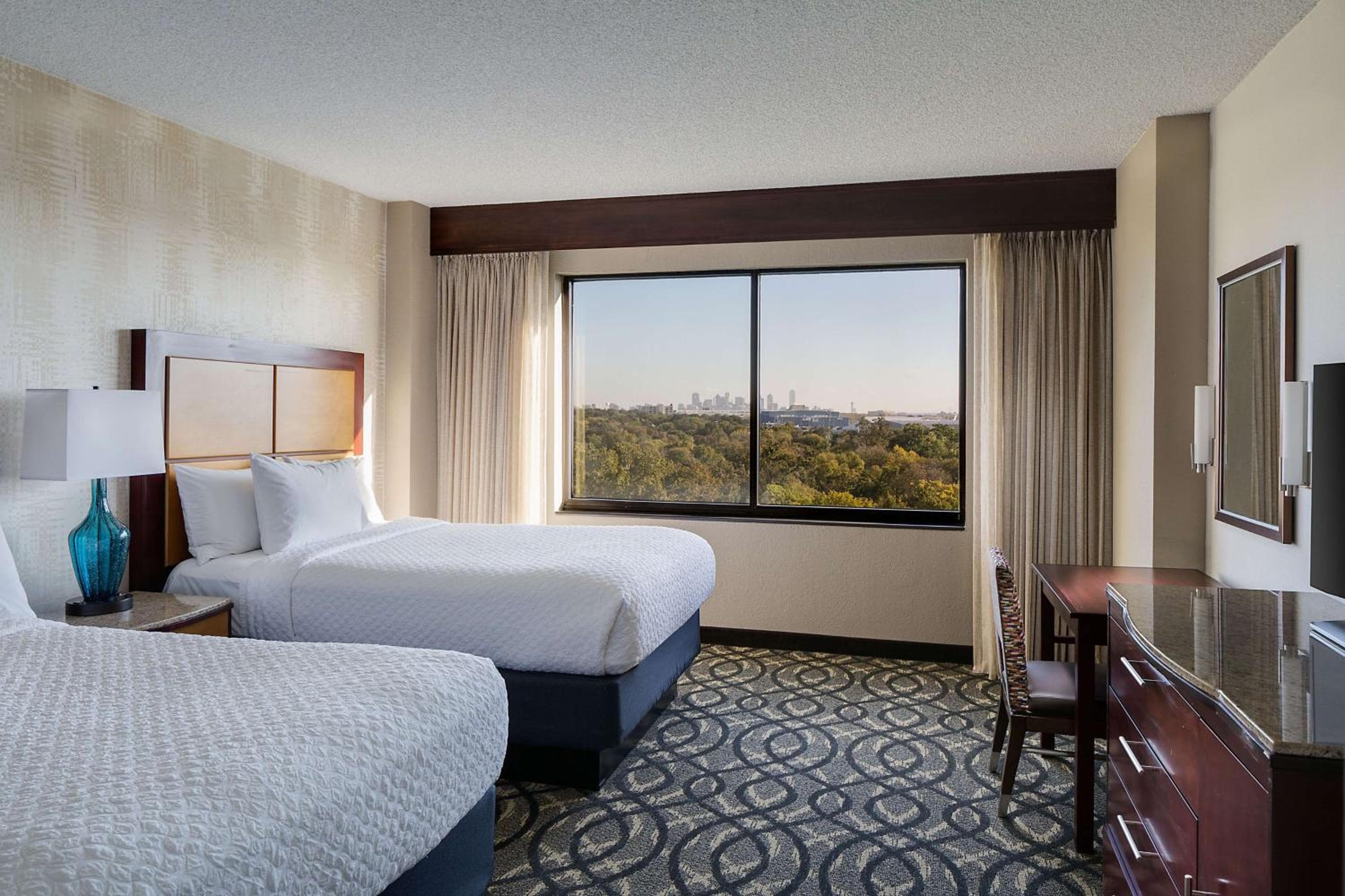 Embassy Suites by Hilton Dallas-Love Field