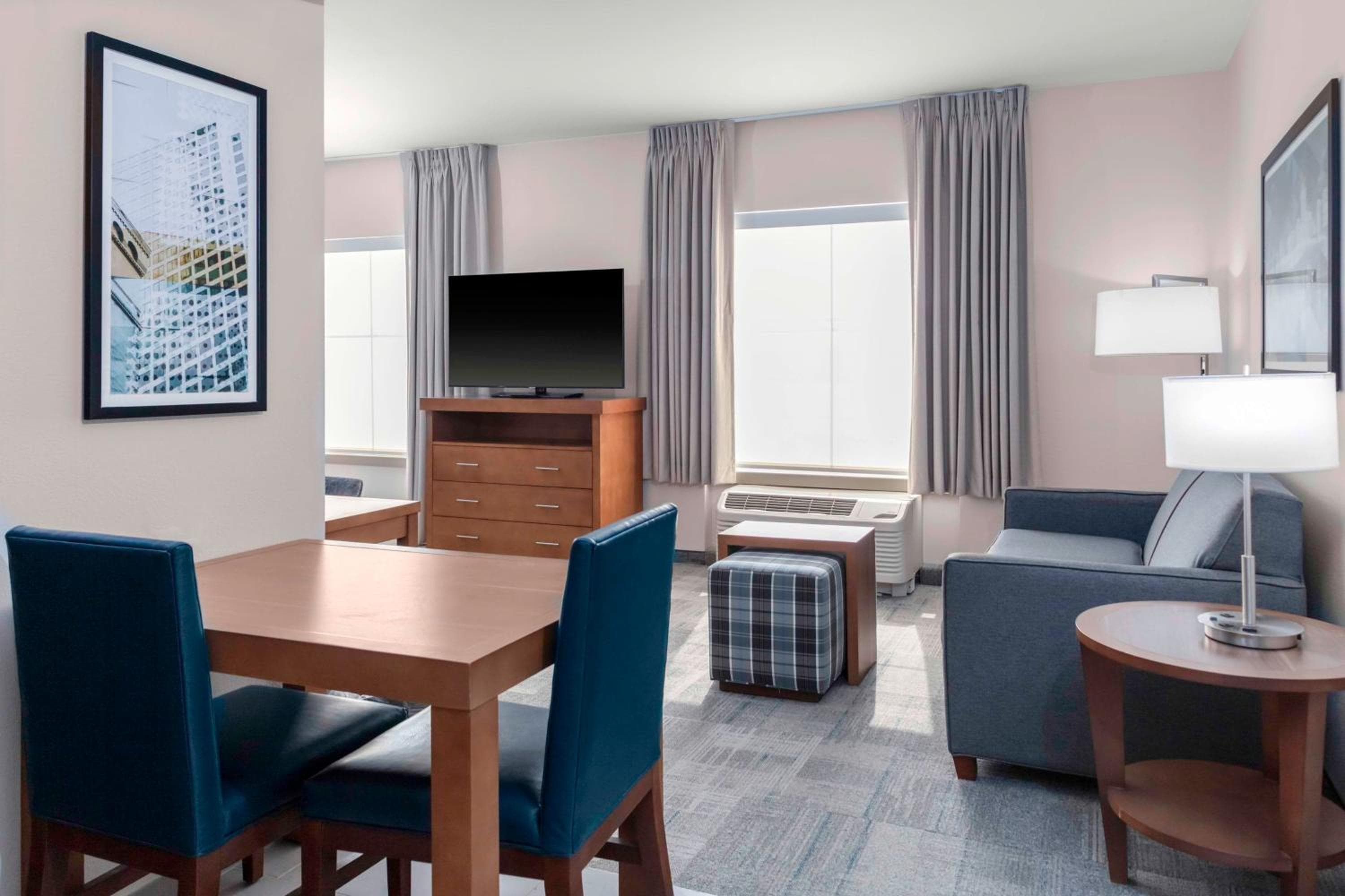 Homewood Suites by Hilton St. Louis - Galleria