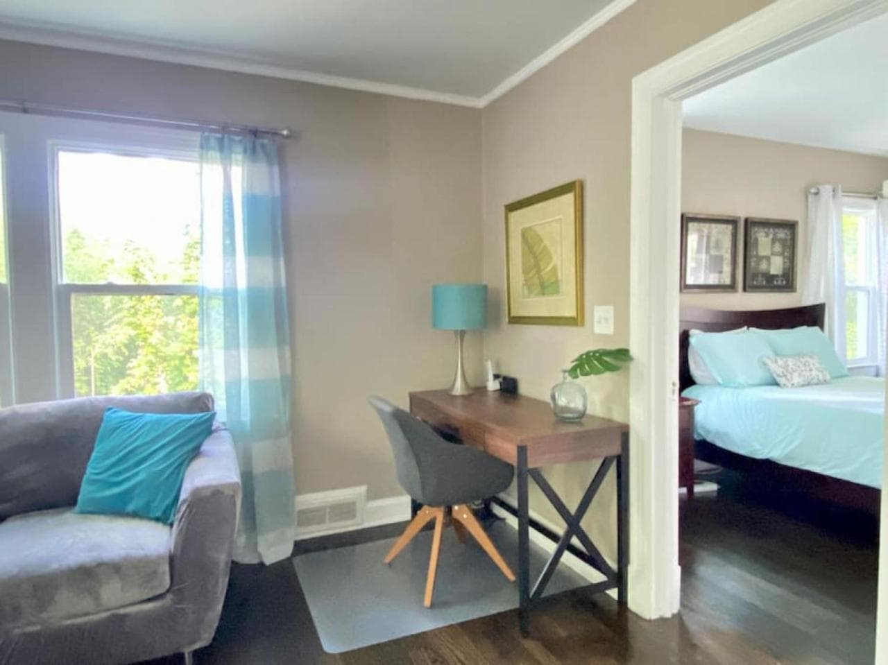 hotel room