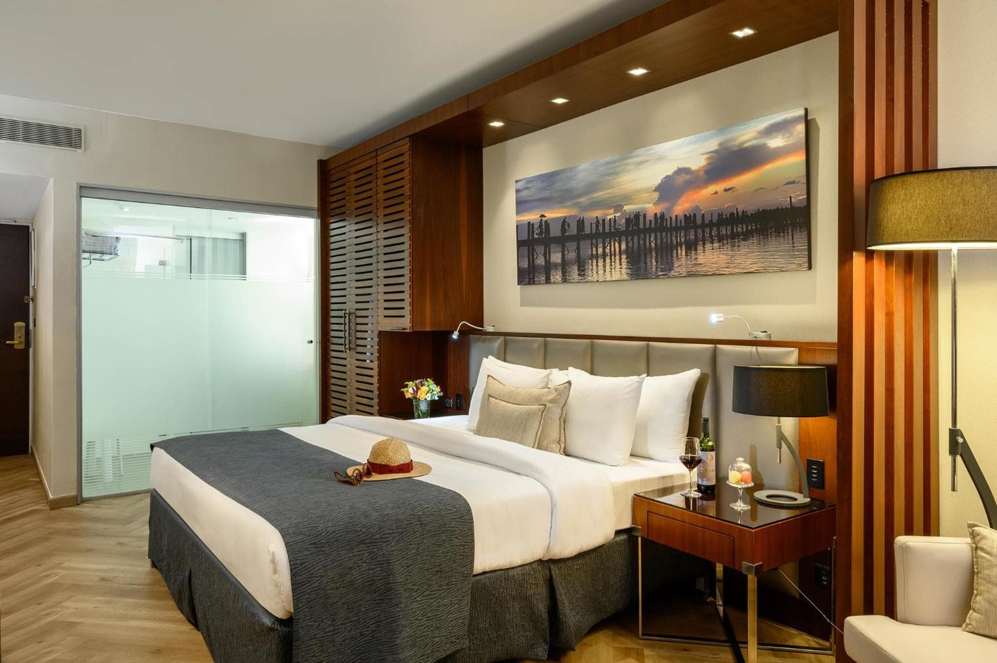 Carlton Tel Aviv Hotel – Luxury on the Beach