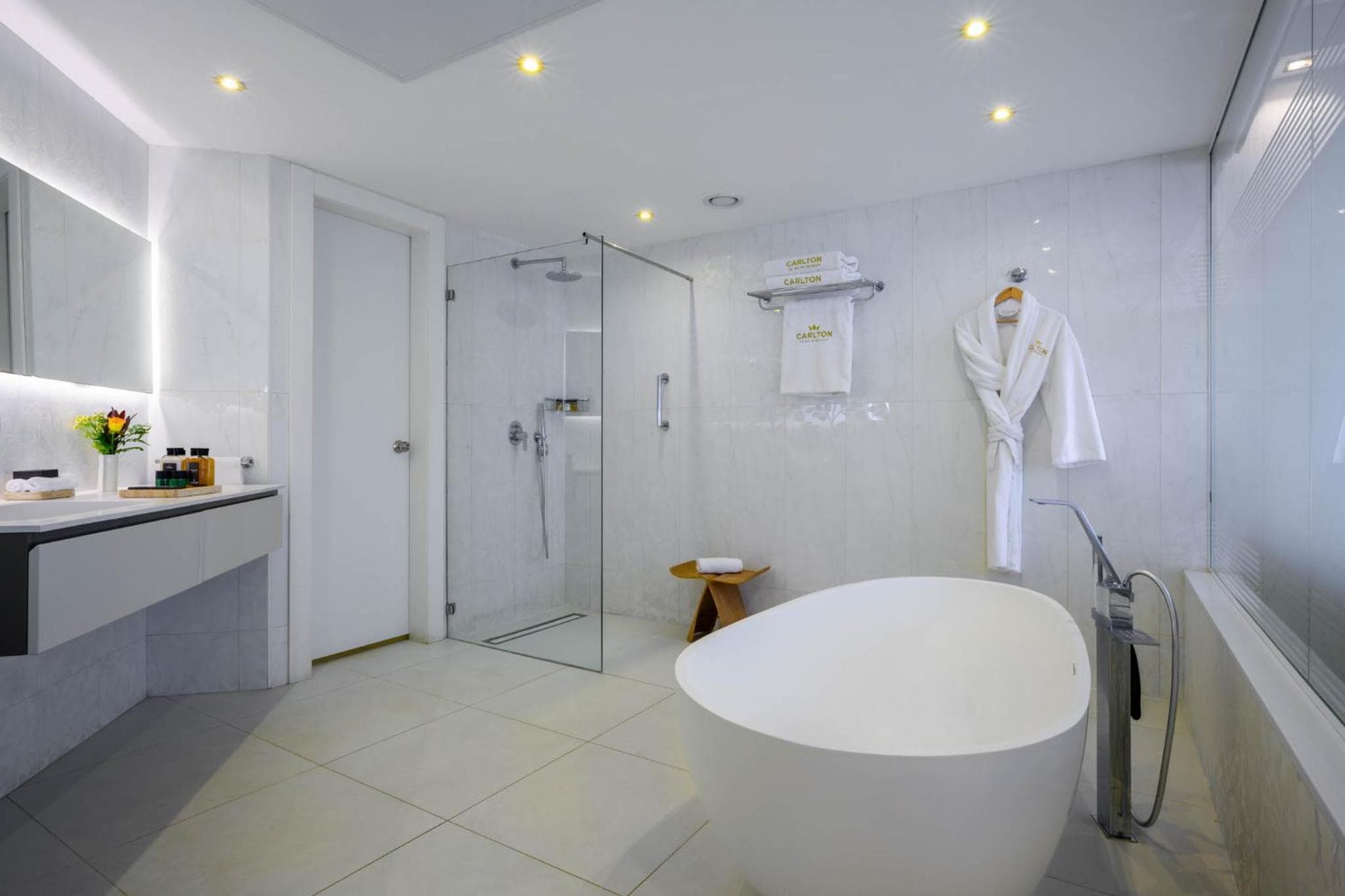 Carlton Tel Aviv Hotel – Luxury on the Beach