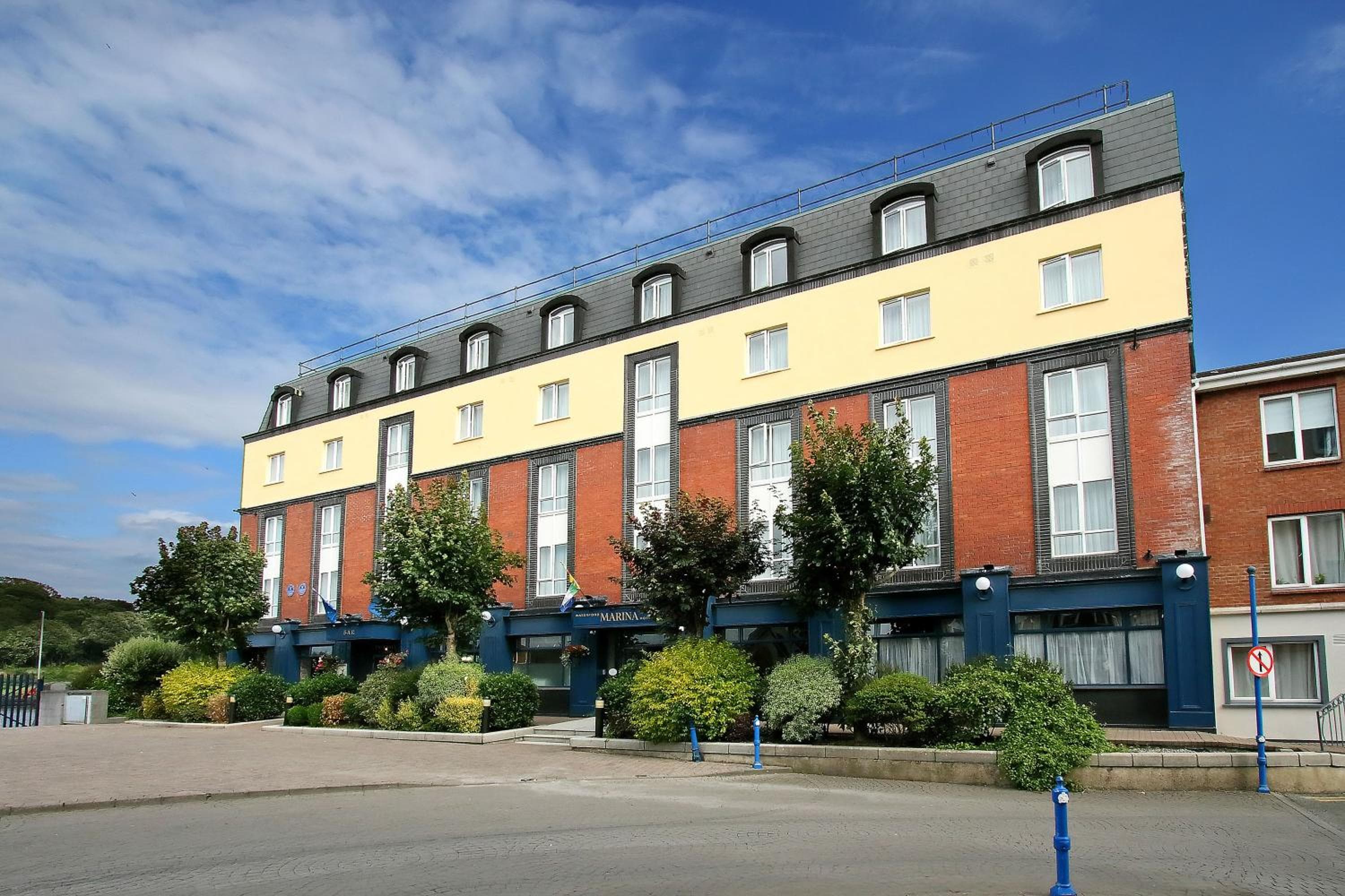 Waterford Marina Hotel