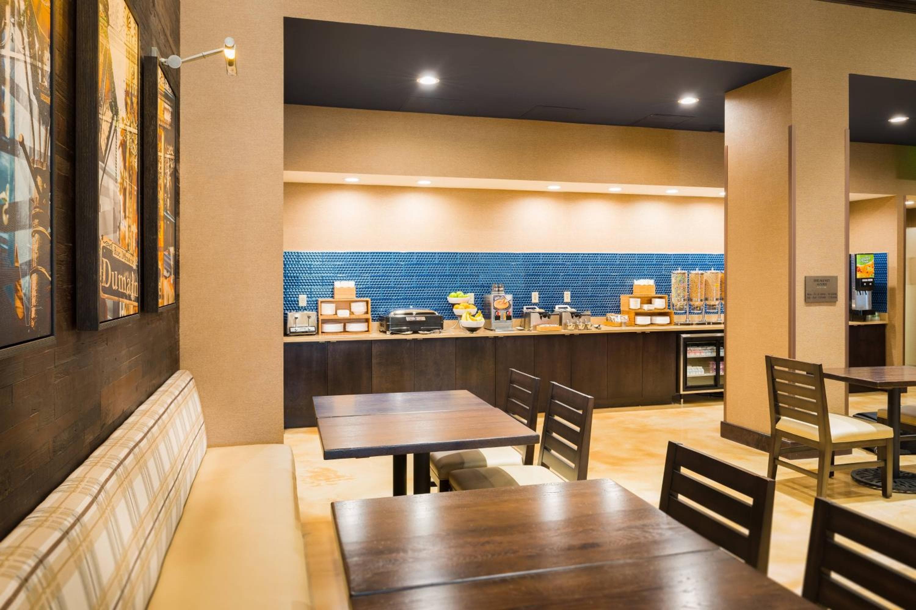Fairfield by Marriott Inn & Suites New Orleans Downtown French Quarter Area