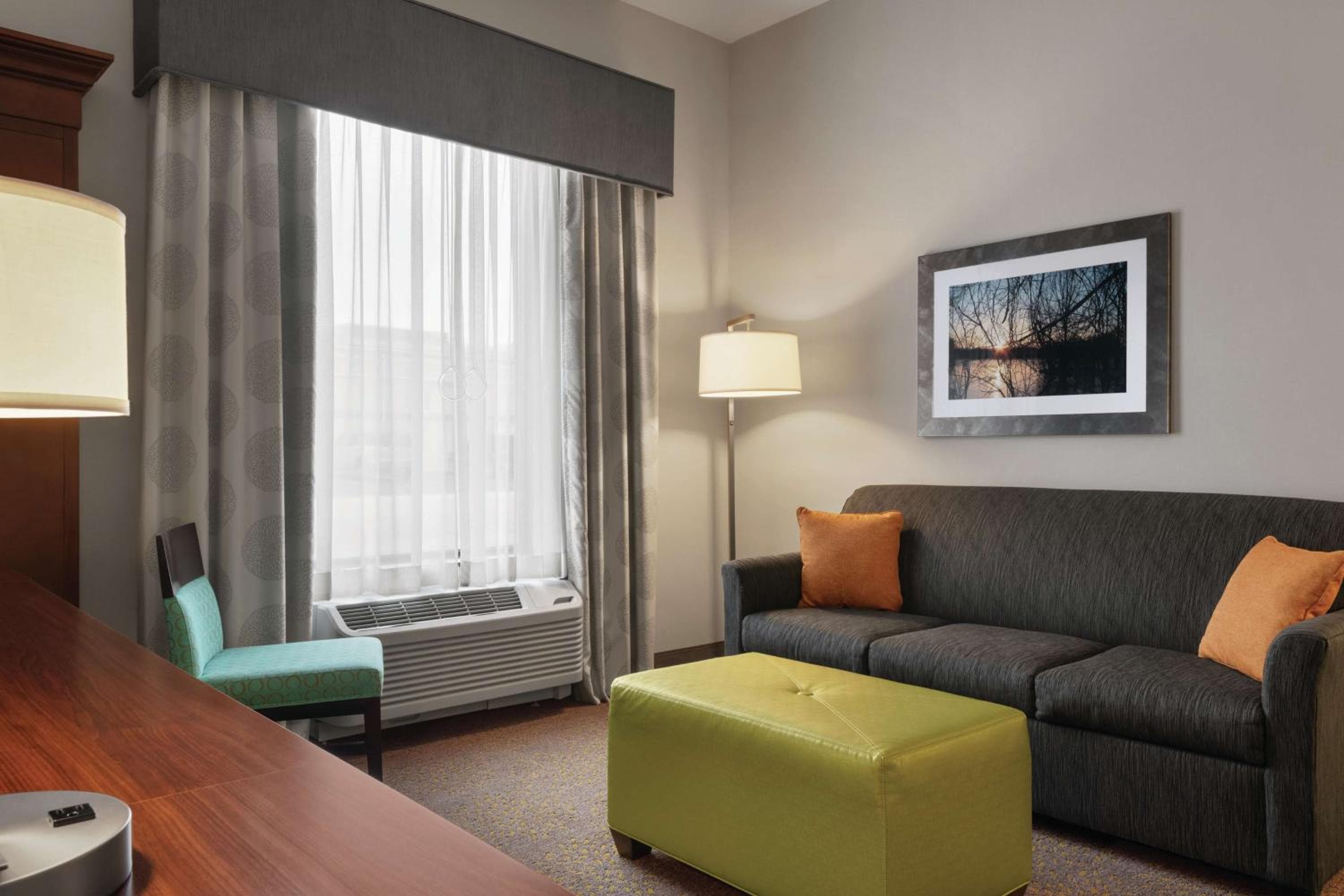 Hampton Inn & Suites Mishawaka/South Bend at Heritage Square
